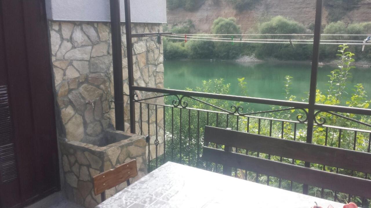 Vikendica pored Drine Foča