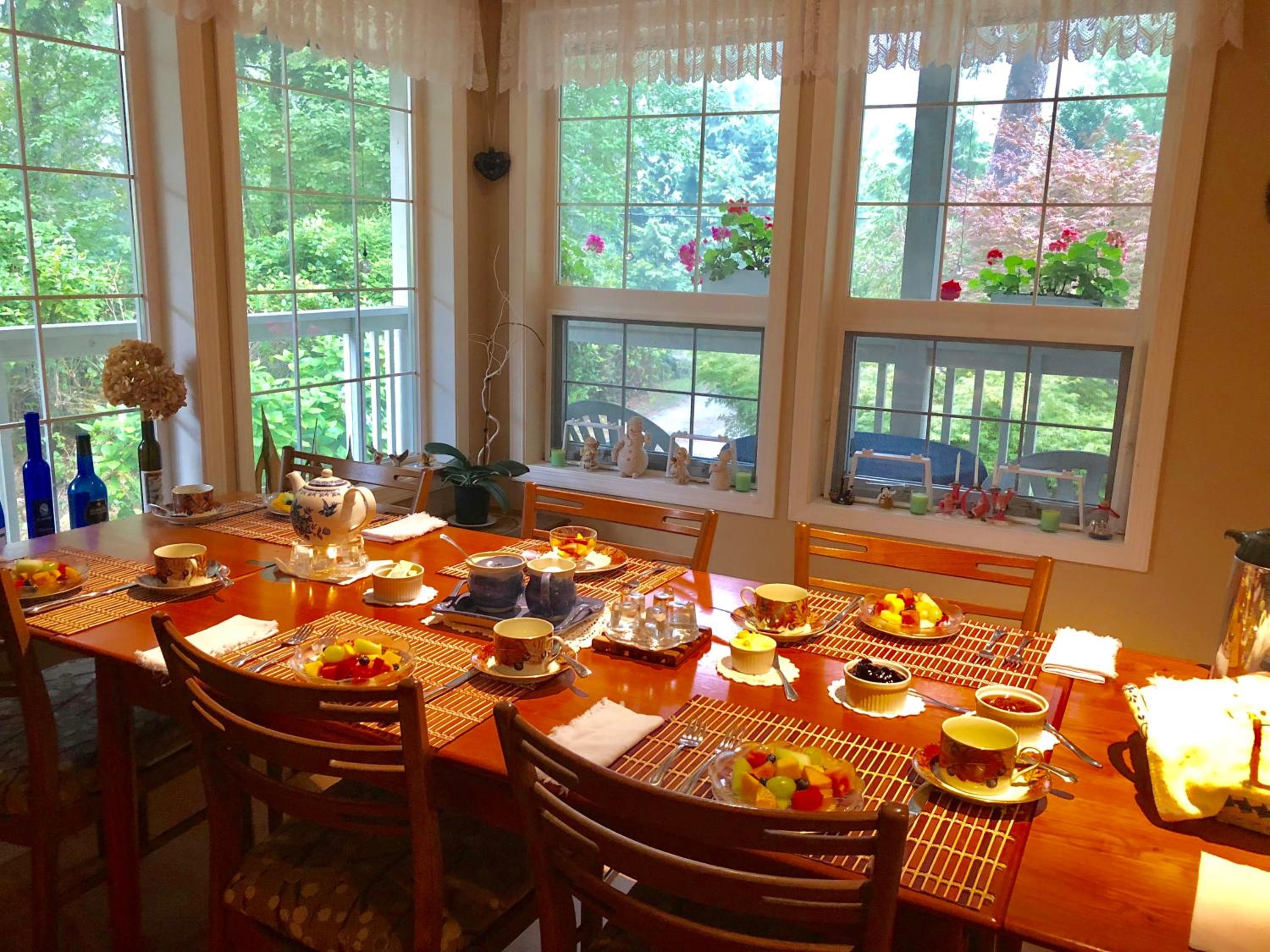 Tofino Vacations - Seafarers Bed  Breakfast - Property Image 10