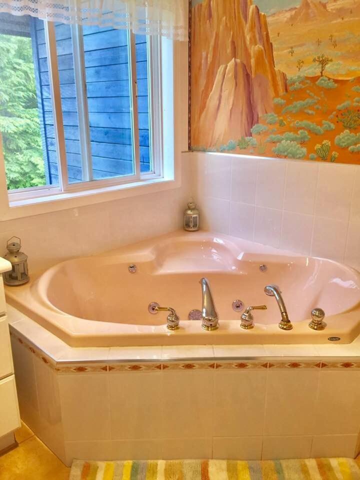 Tofino Vacations - Seafarers Bed  Breakfast - Property Image 3
