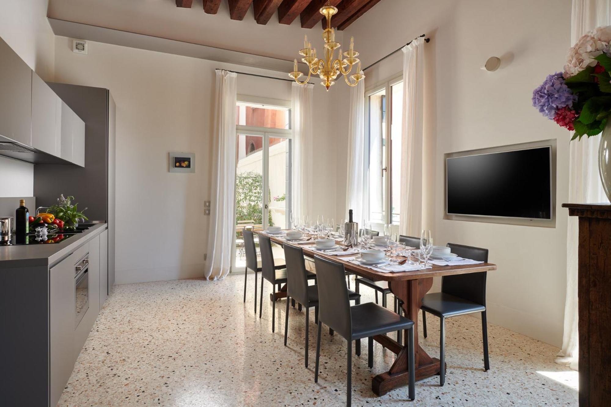 Palazzo Morosini Degli Spezieri - Lifestyle Apartments