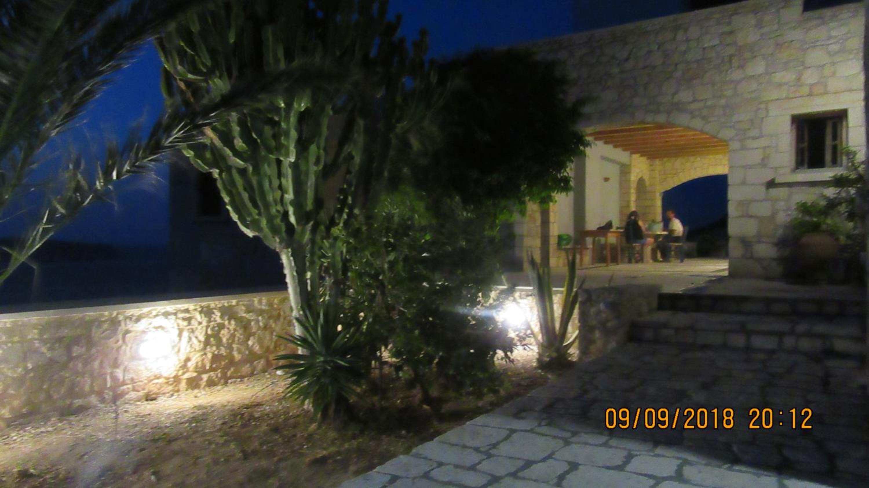 Photo 52