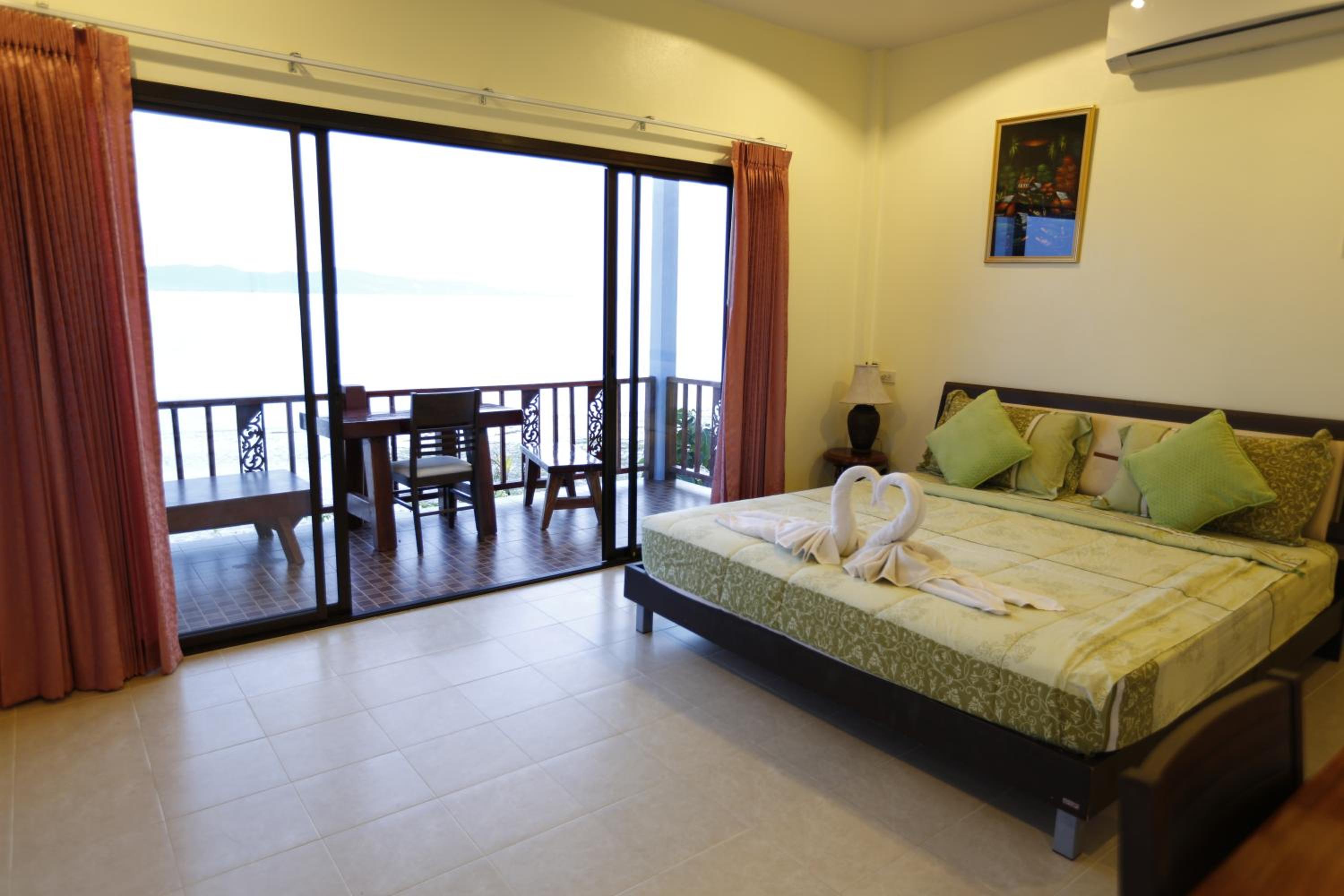 Rung Arun Resort