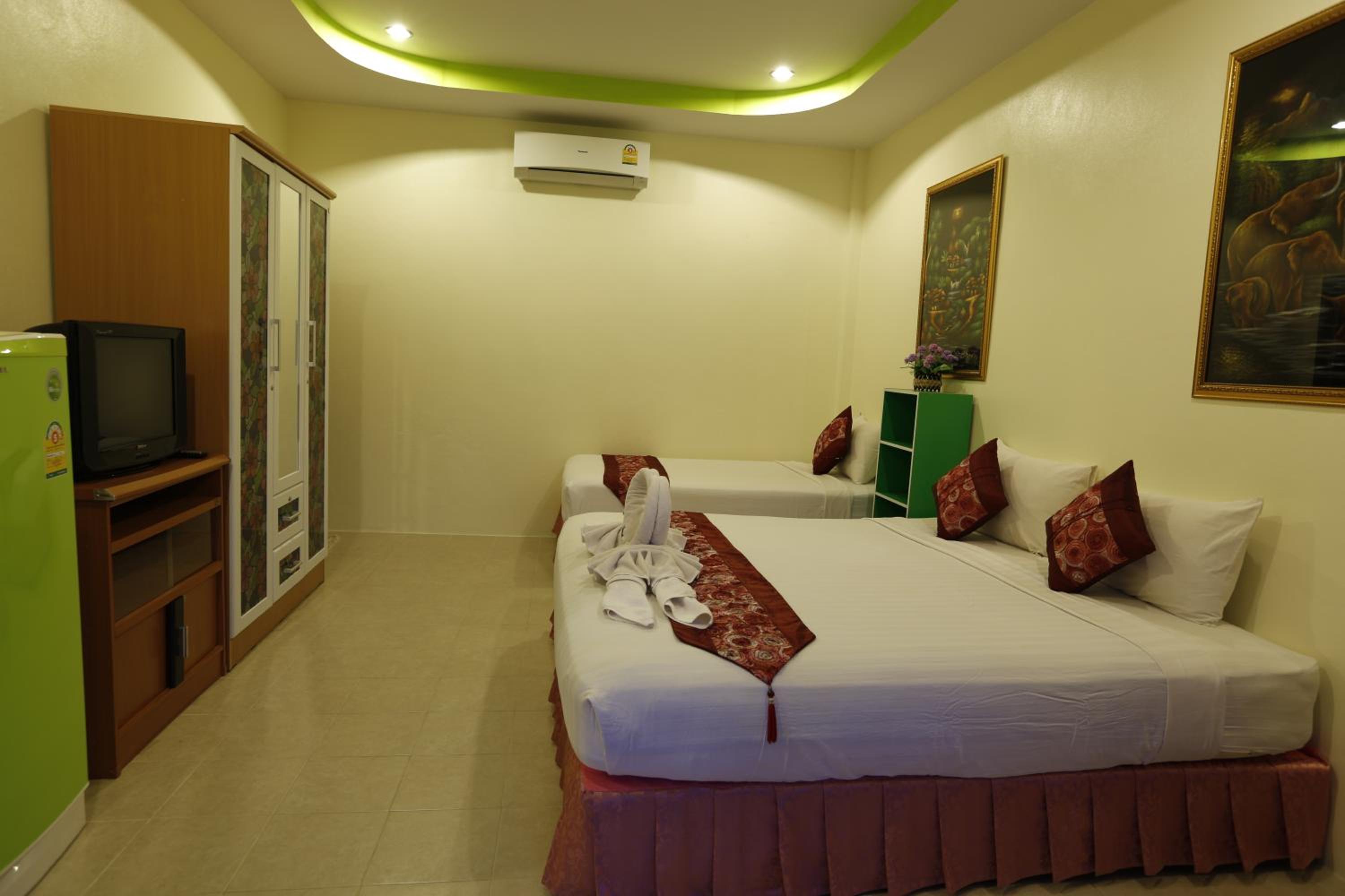 Rung Arun Resort
