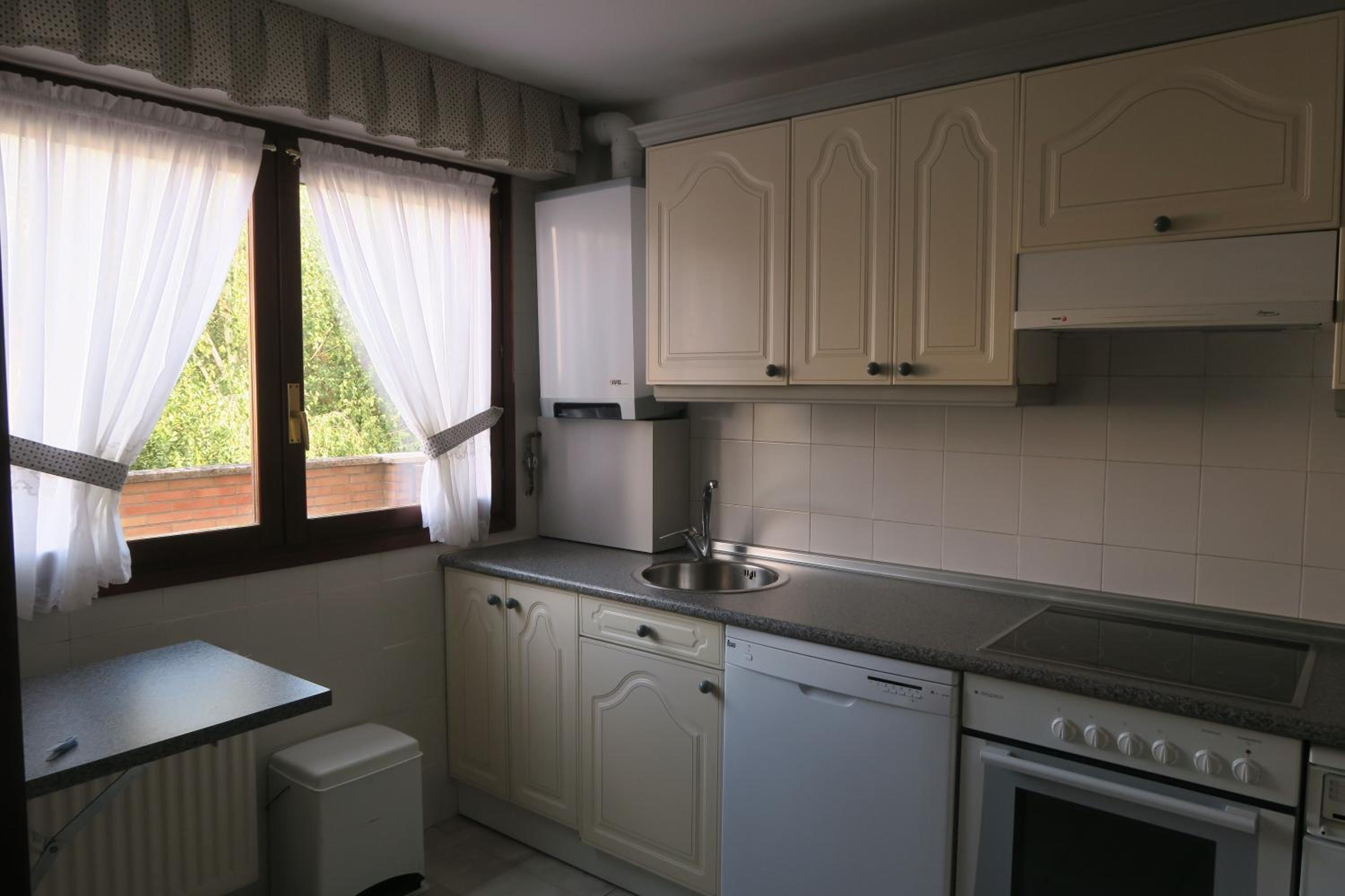 APARTAMENTO PASALEKU-AOIZ