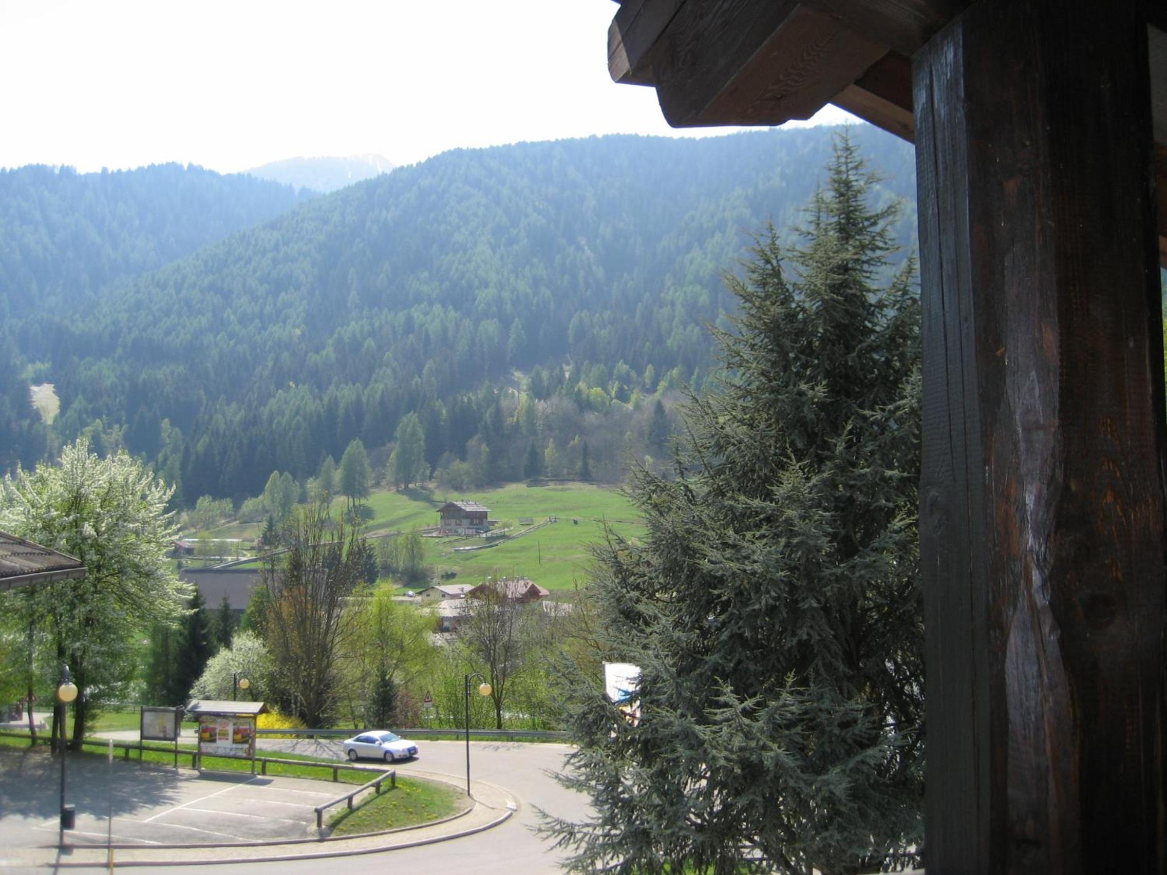 Photo 33