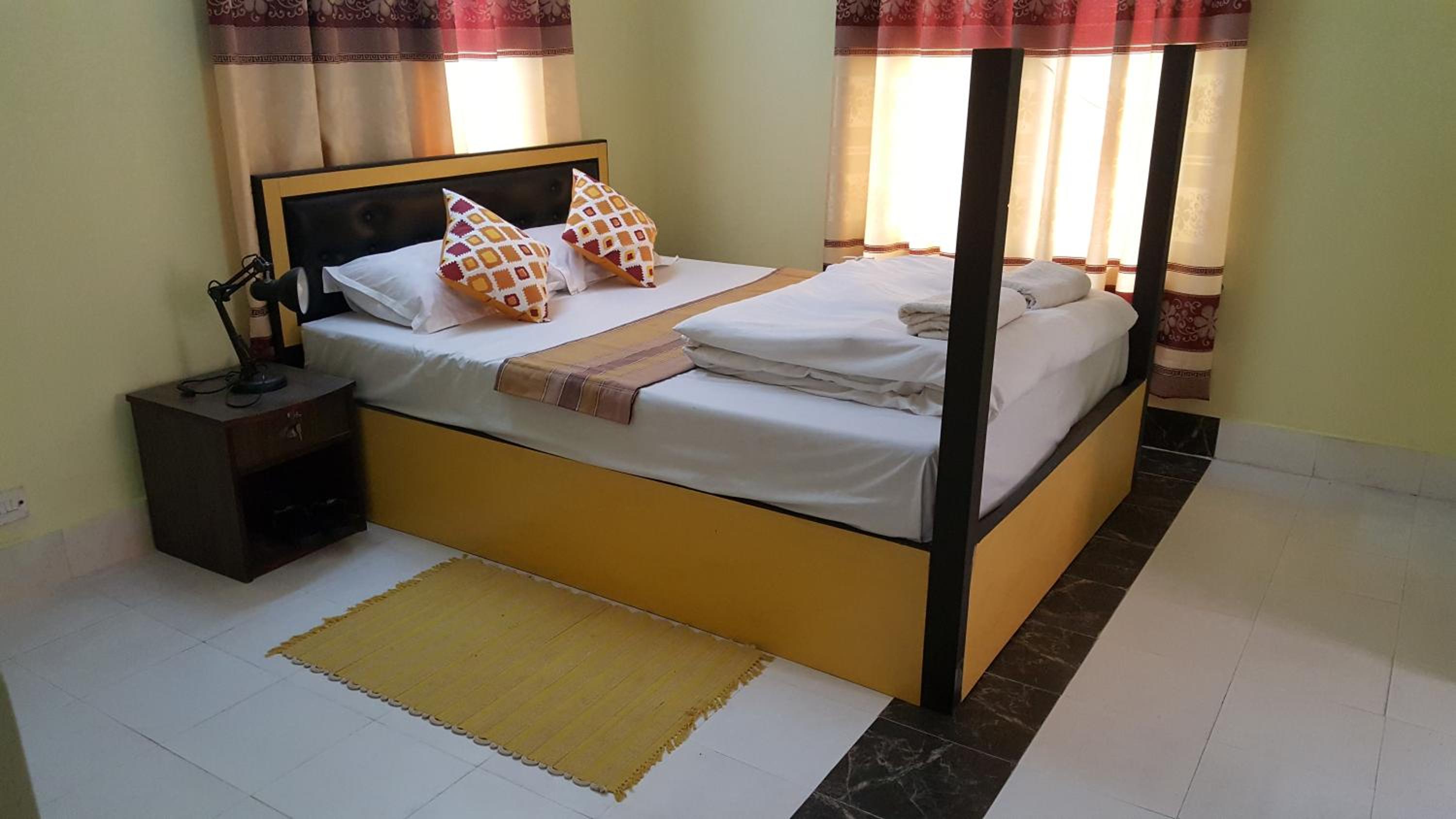 BnB Royal Tourist House Near Tourist Bus Station in Thamel