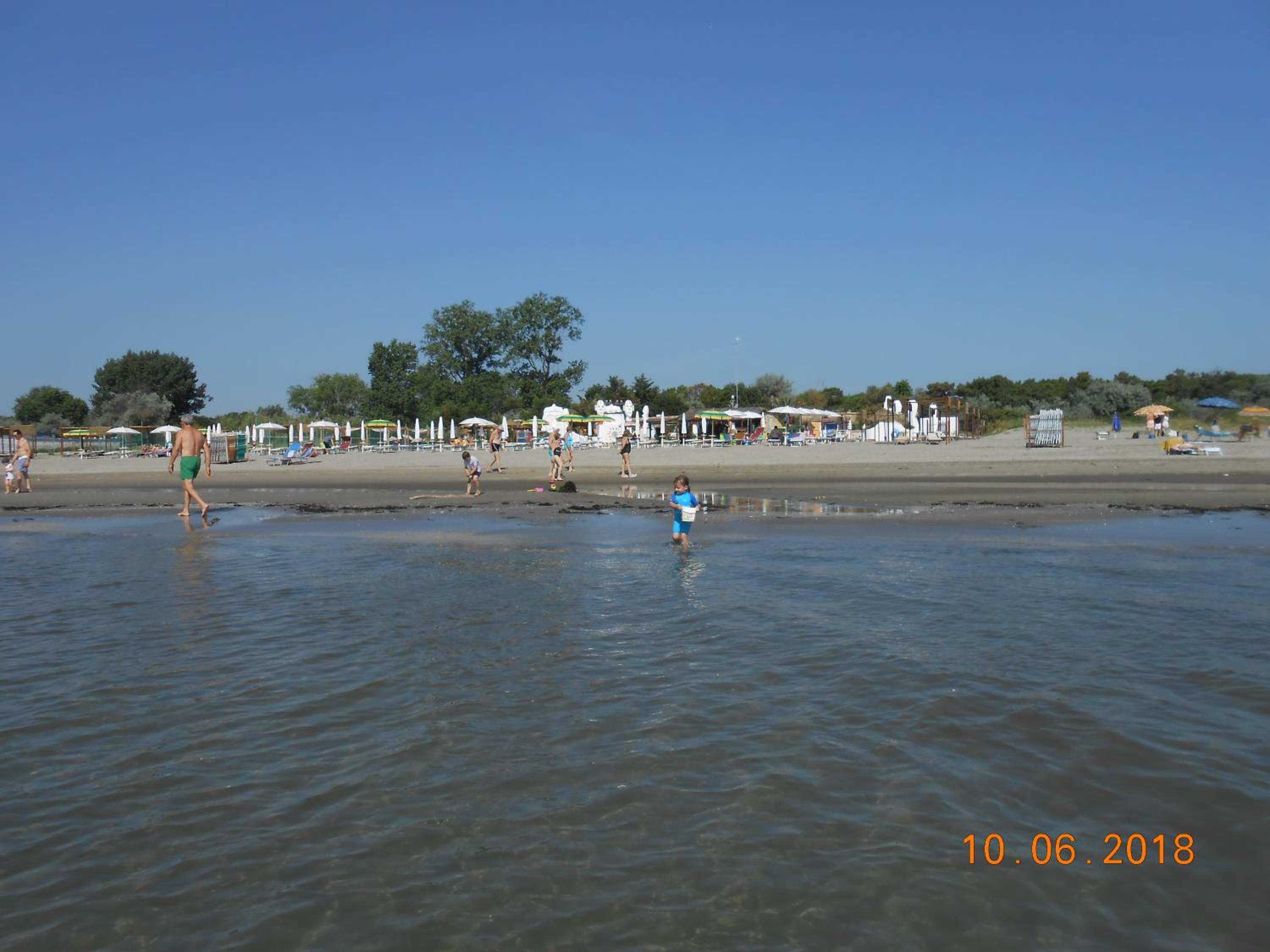 Photo 33