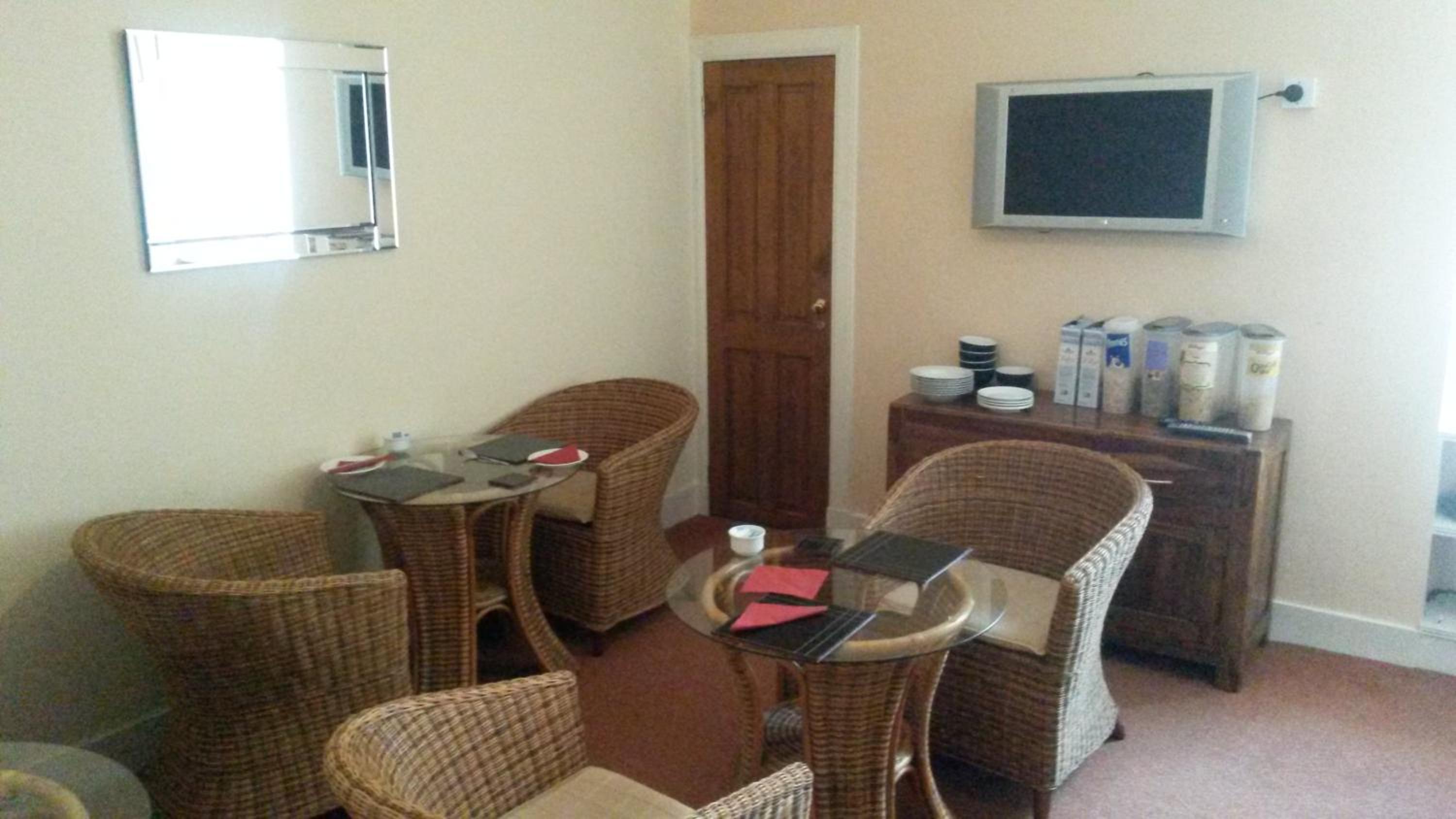 Beeches Guest House — photo 11