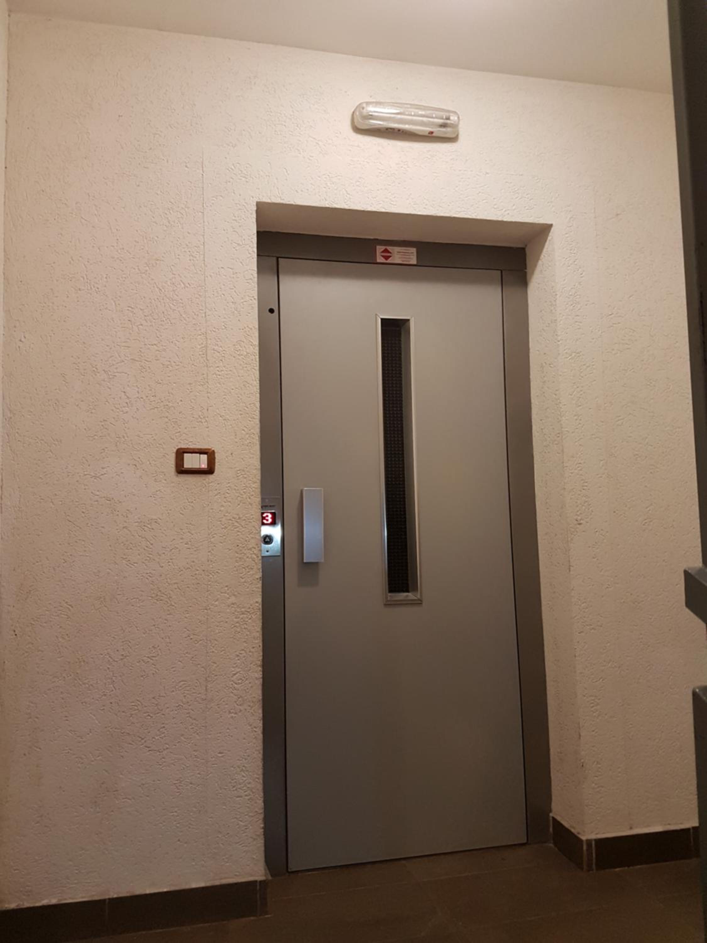 Recently renovated Delta Apartment view 3