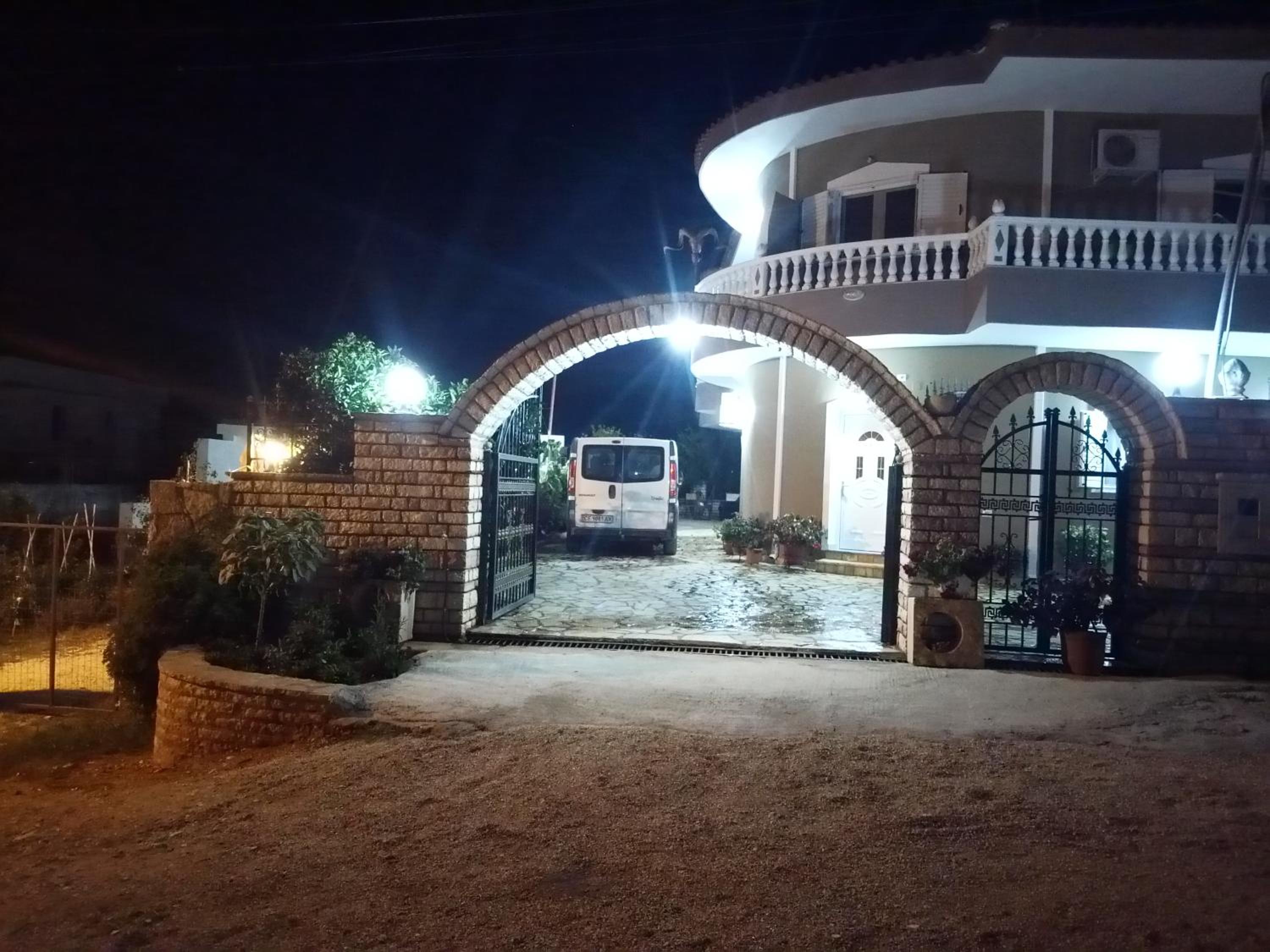Vila Zeqo Muka 1