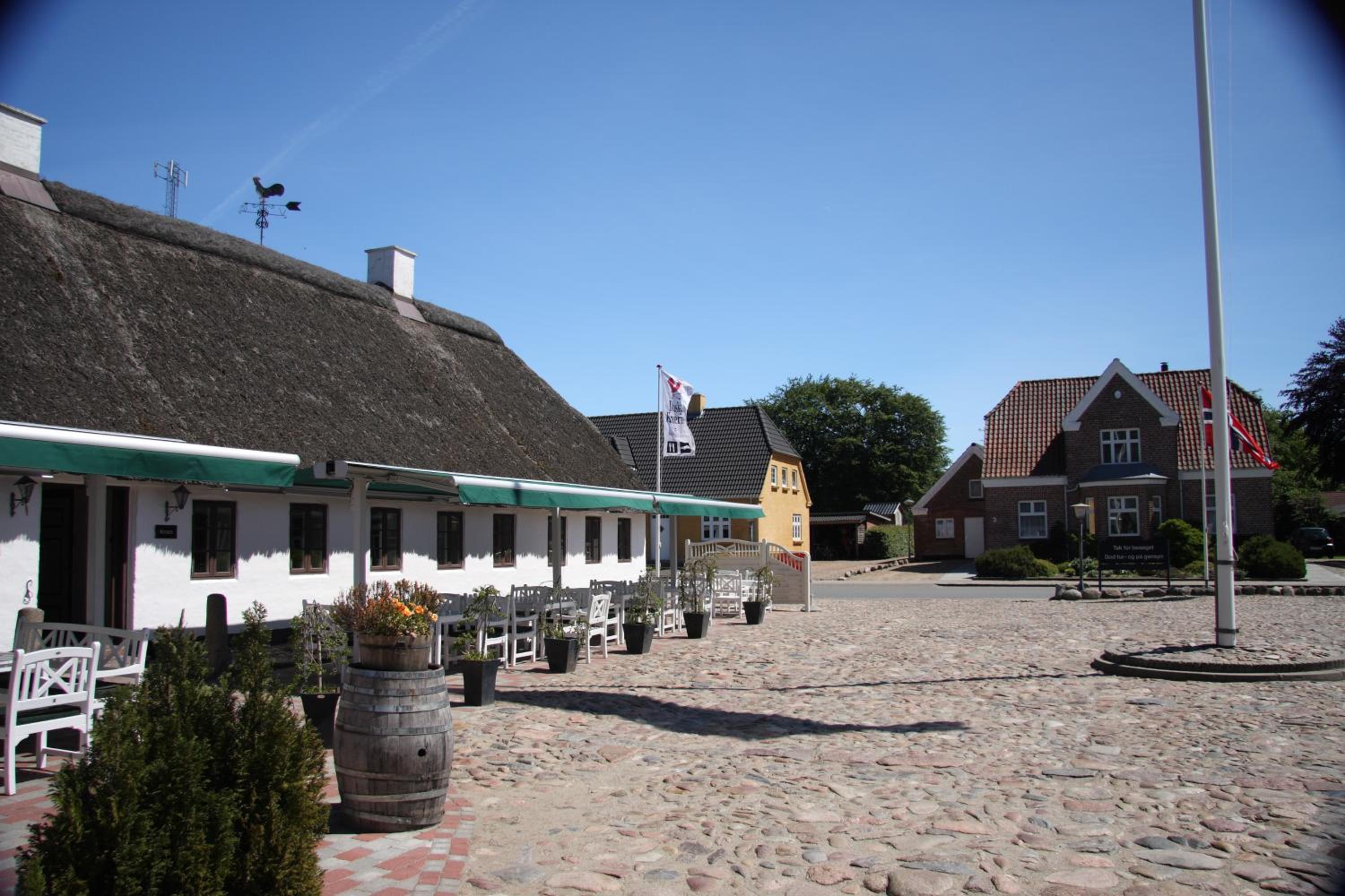 Hotel Hovborg Kro - Image 1