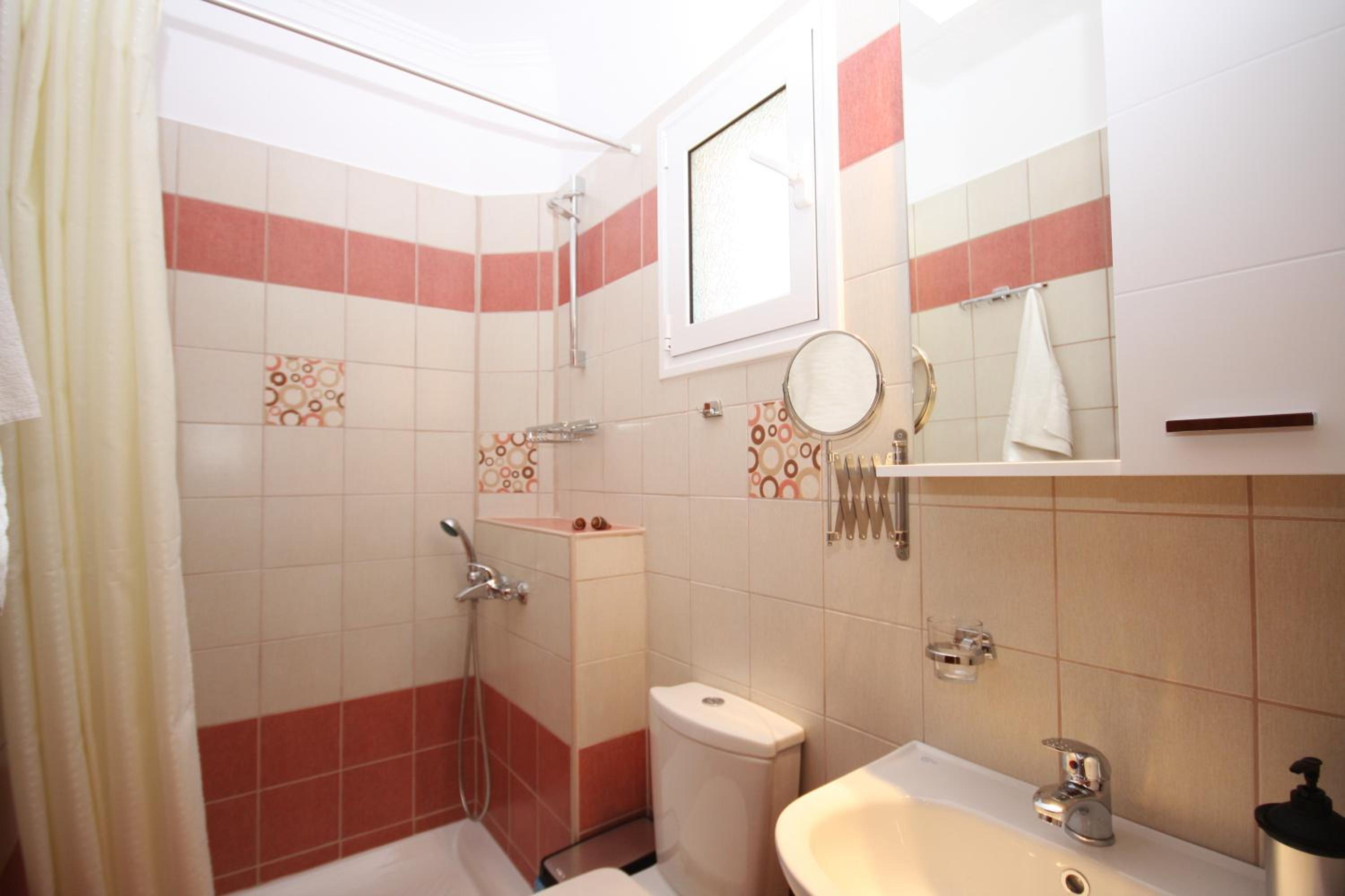 Kostas Apartments & studios