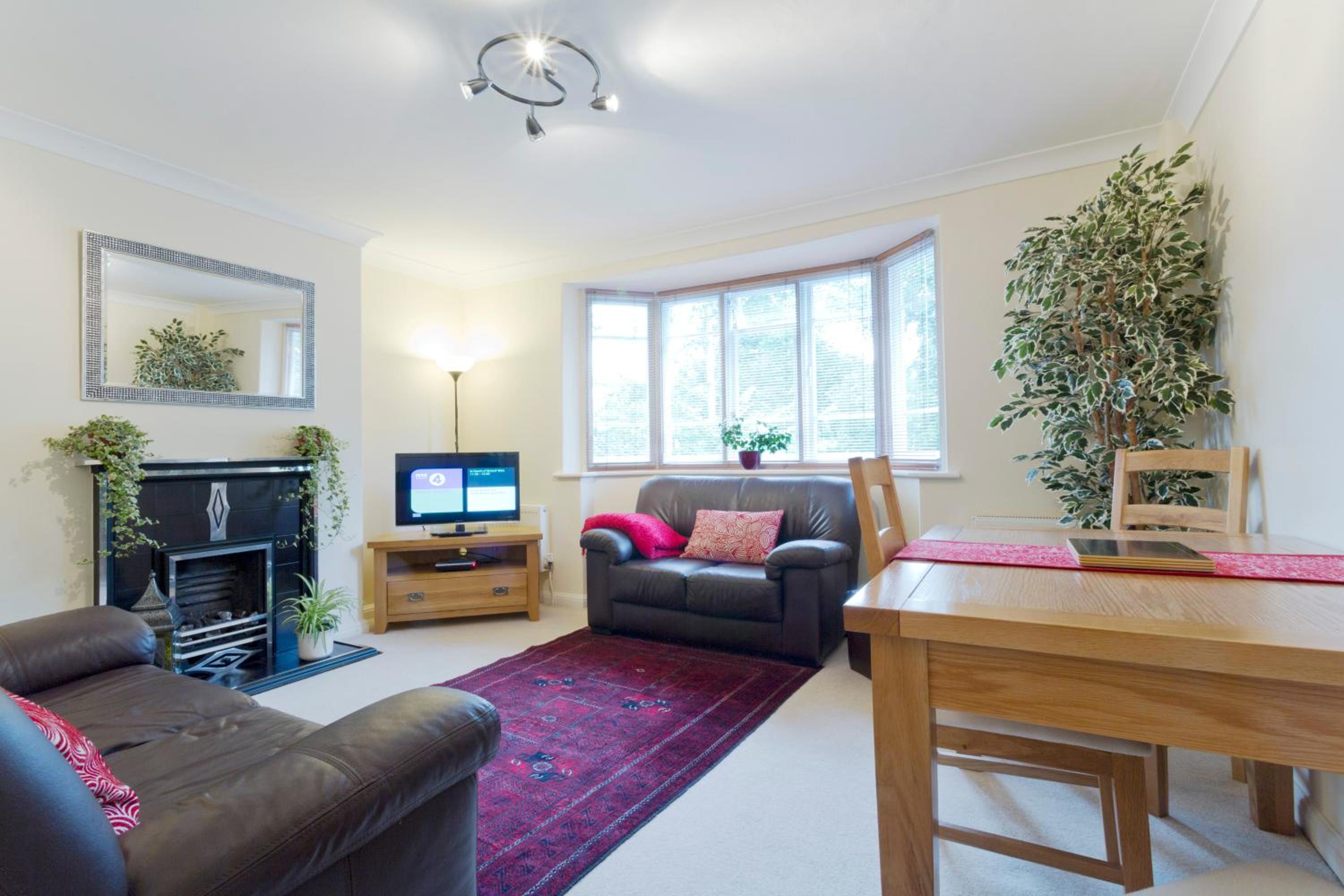 Poplar House Serviced Apartments