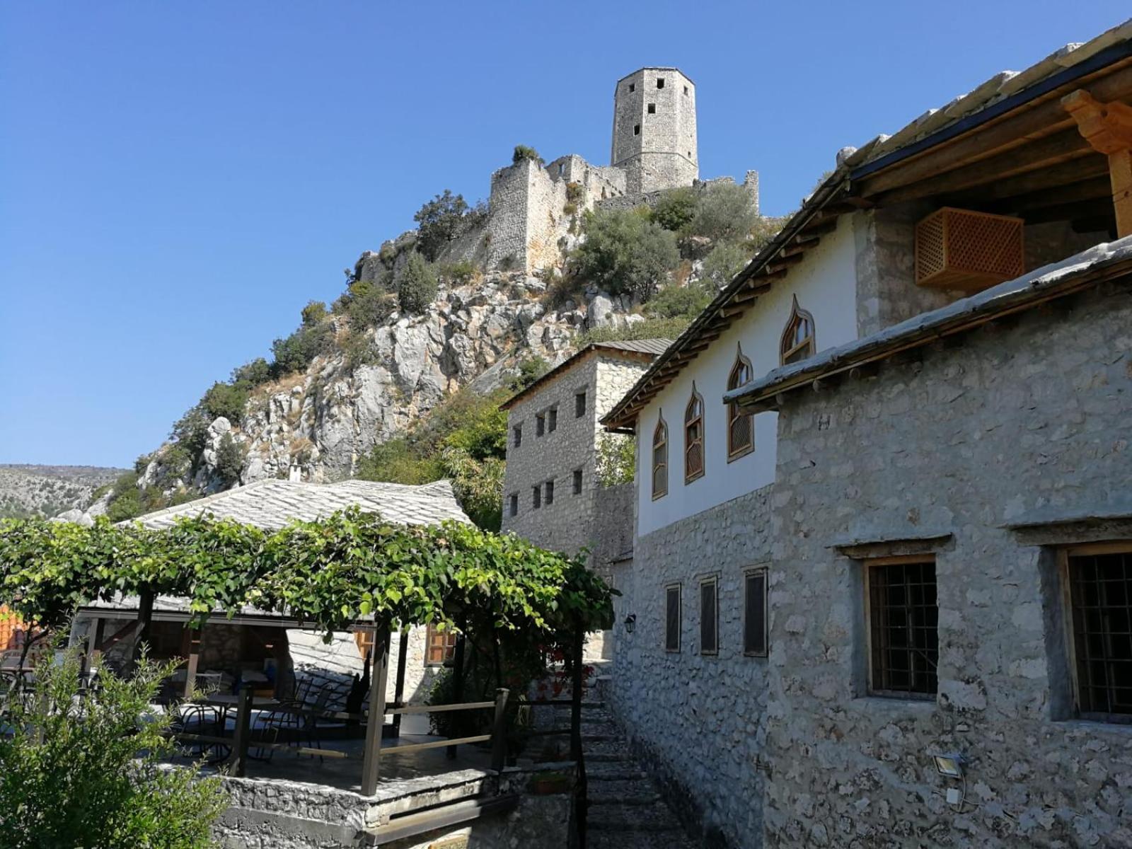 Riverside Guesthouse