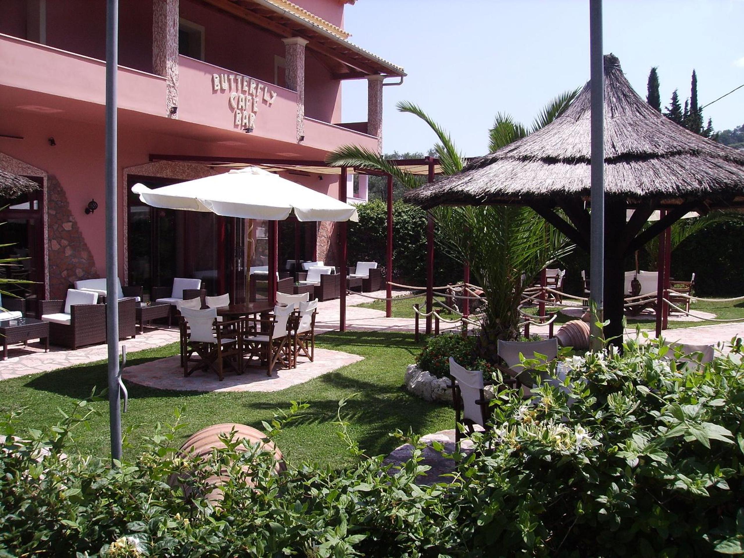 Kostas Apartments & studios