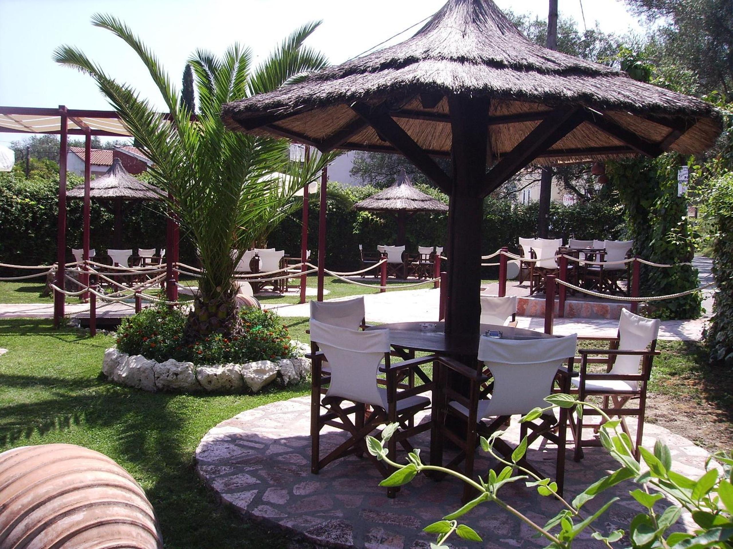 Kostas Apartments & studios