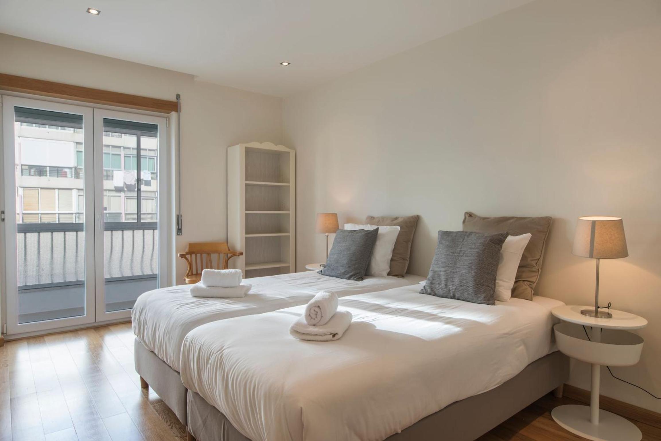 2 Bedroom Belem Wonder by LovelyStay view 4