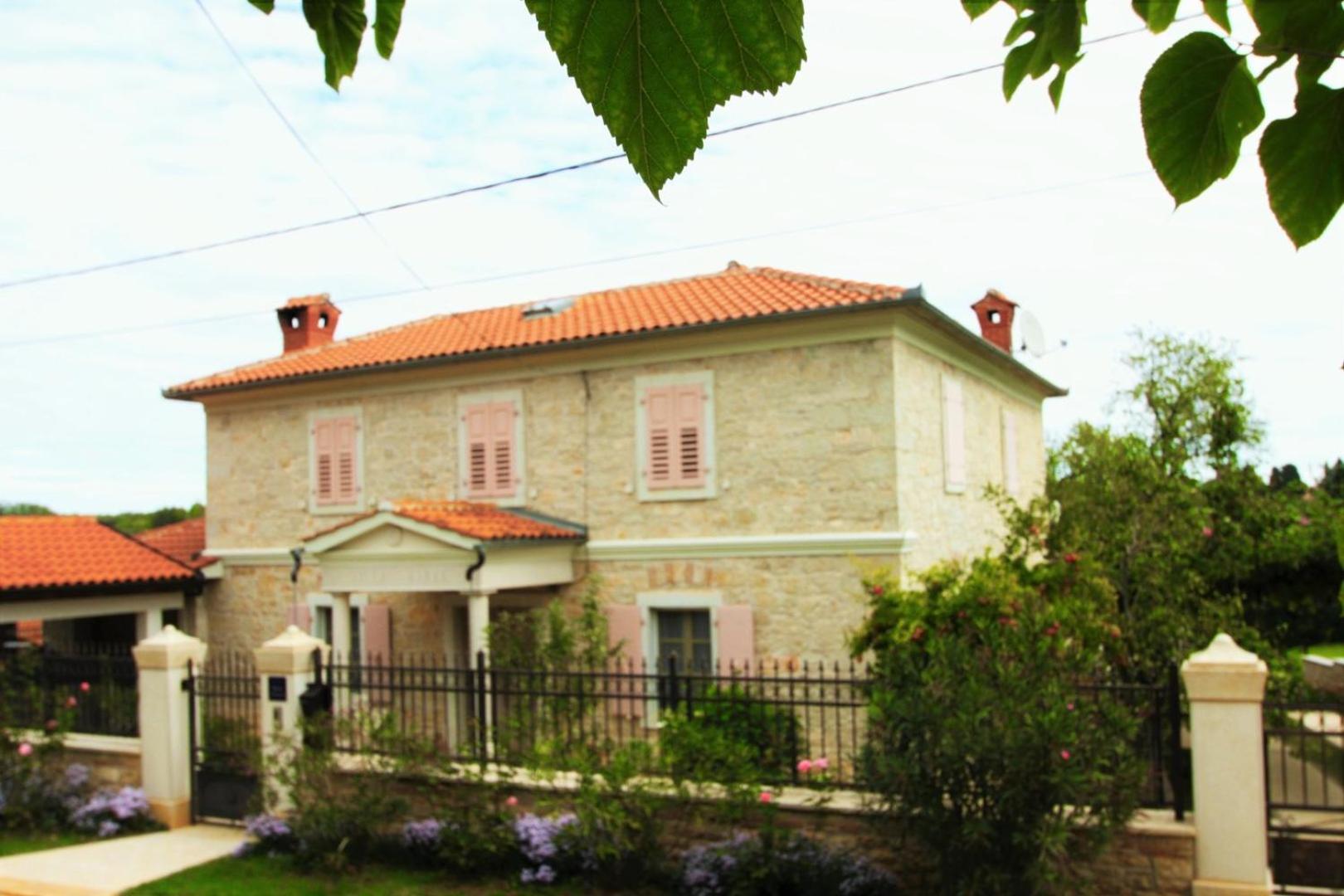 Apartment Marija Kaštelir view 5