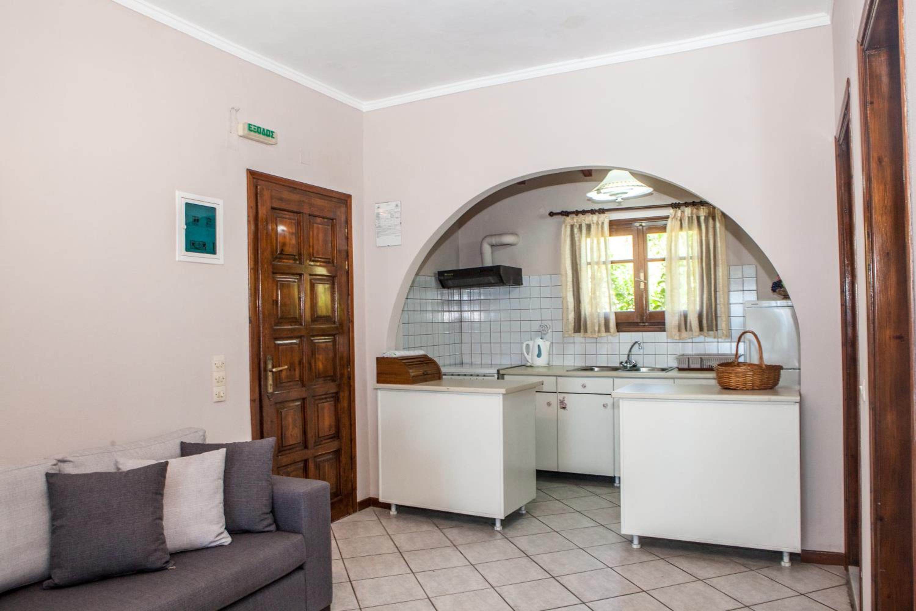 Eleana apartments and studios