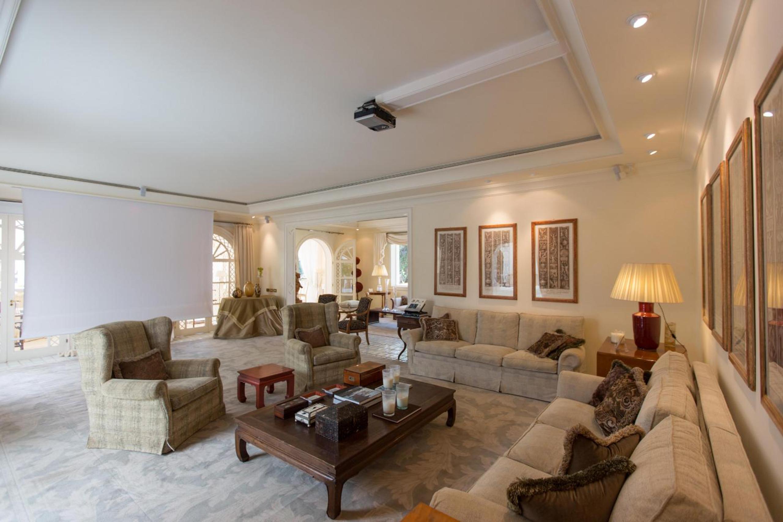 lounge
