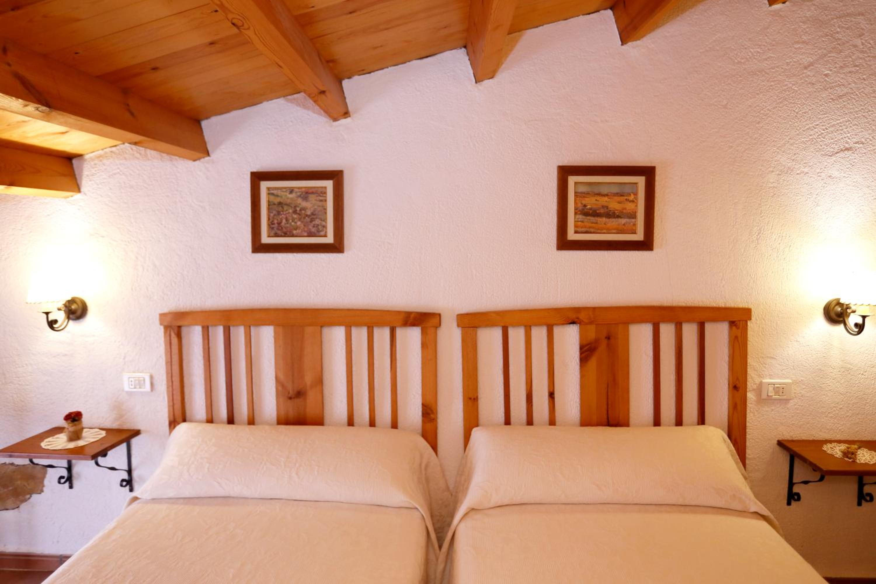 Casa Rural Mas de Sant Pau - Turistrat. view 3