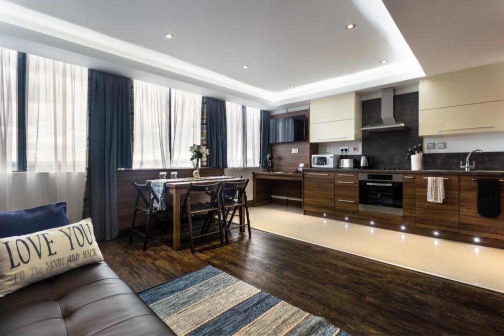 Watford Vacations - Livin' Serviced Apartments - Property Image 1