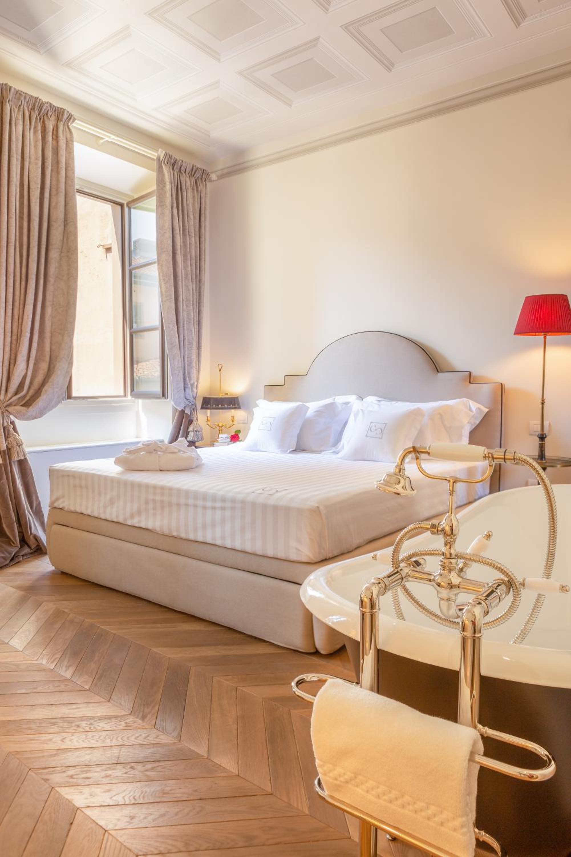 Corte Calzaiuoli Elegant Suites