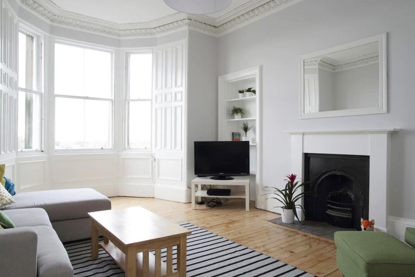 Stylish City Centre Apartments - D Terrace Residence view 2