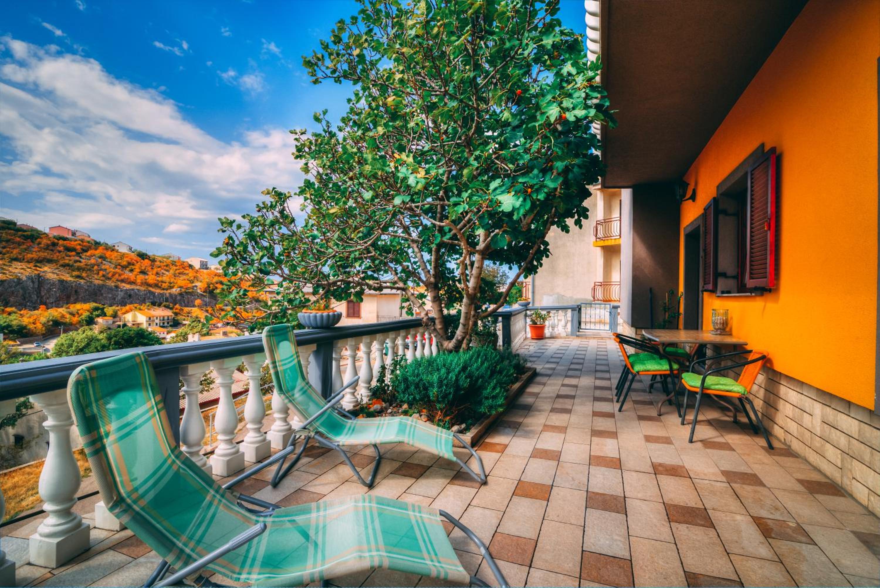 balance & terrace