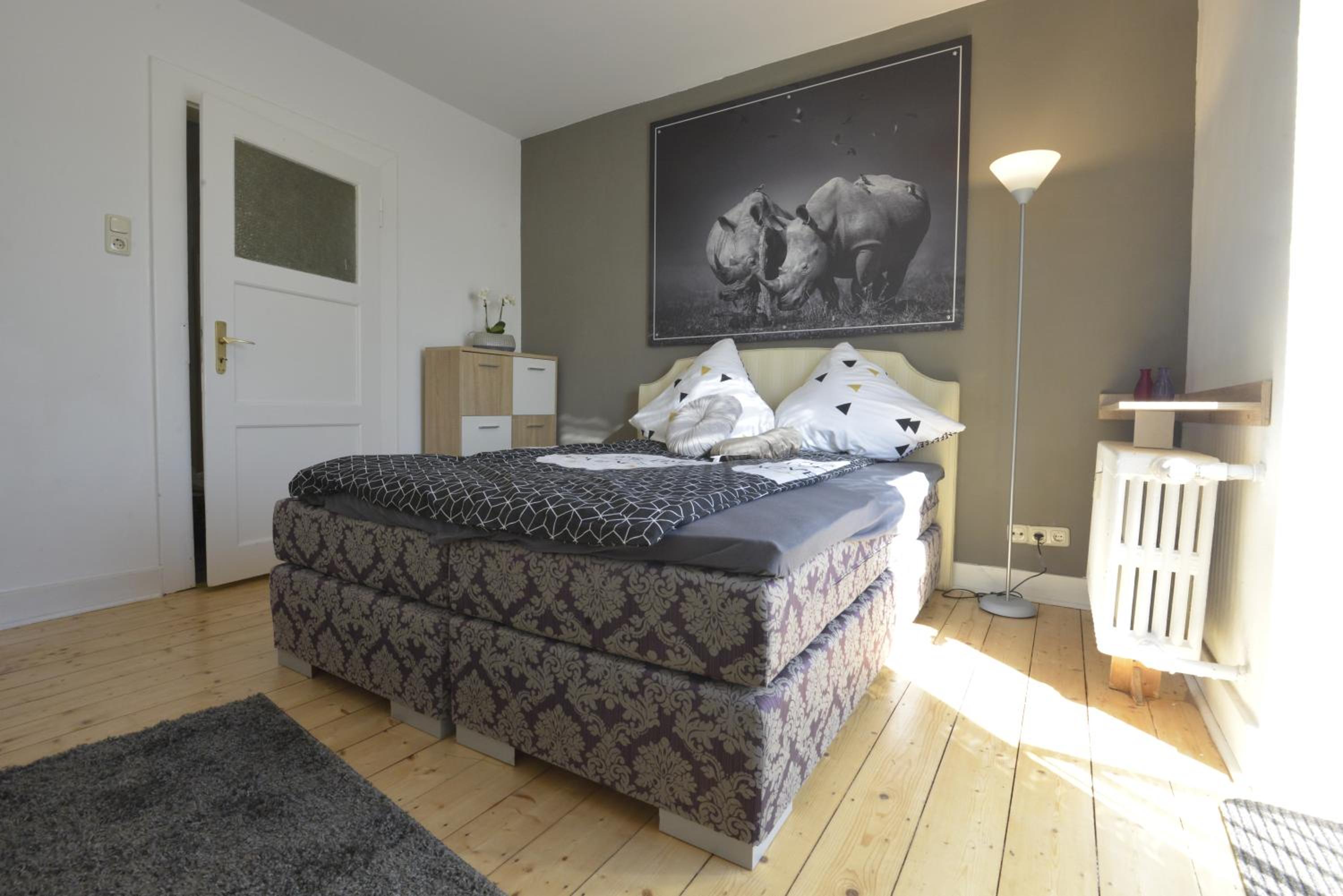 Alte Schule 1 en Kall — hotel room