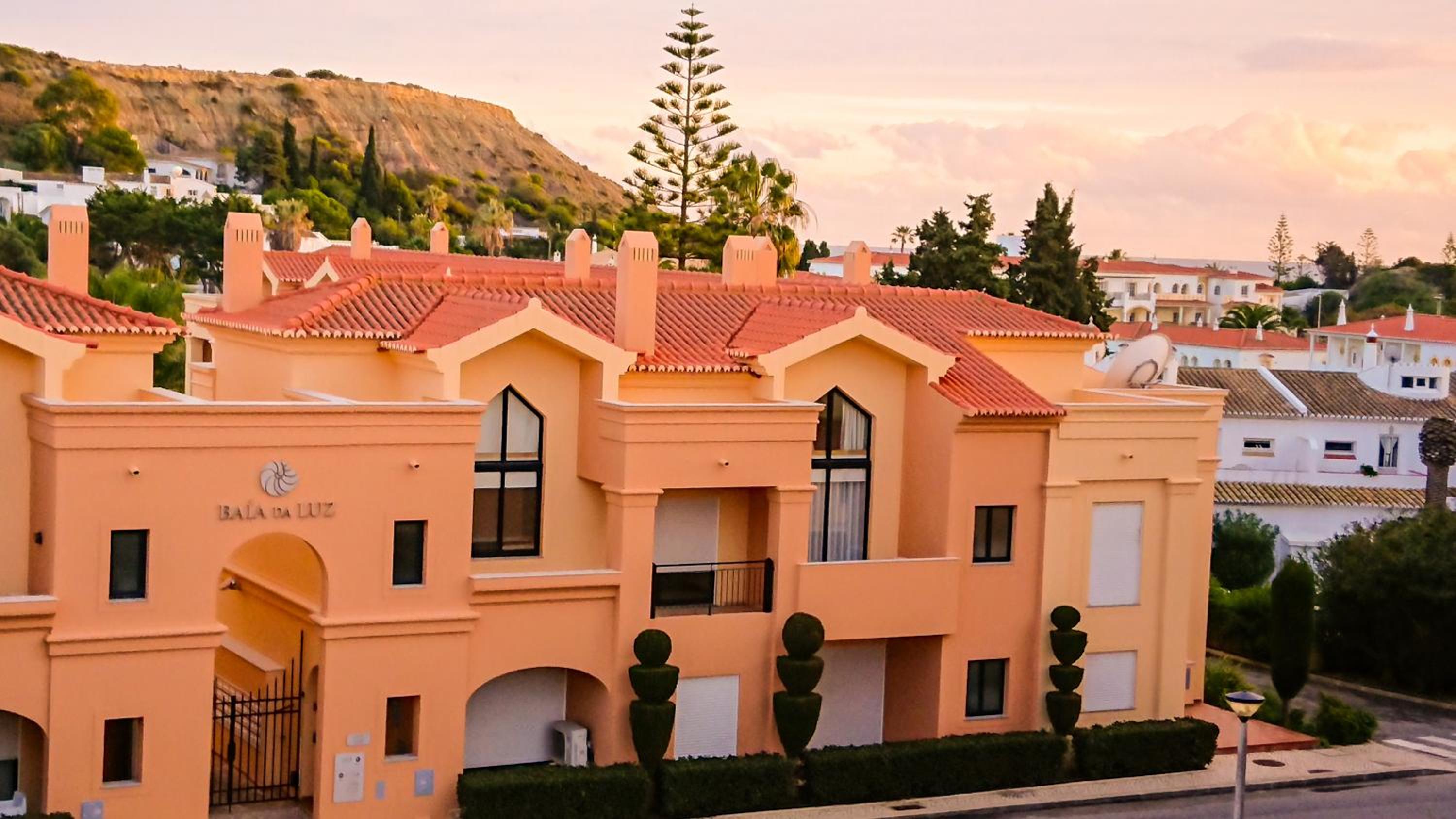Luxury 3-bedroom apartment at high-end Praia da Luz