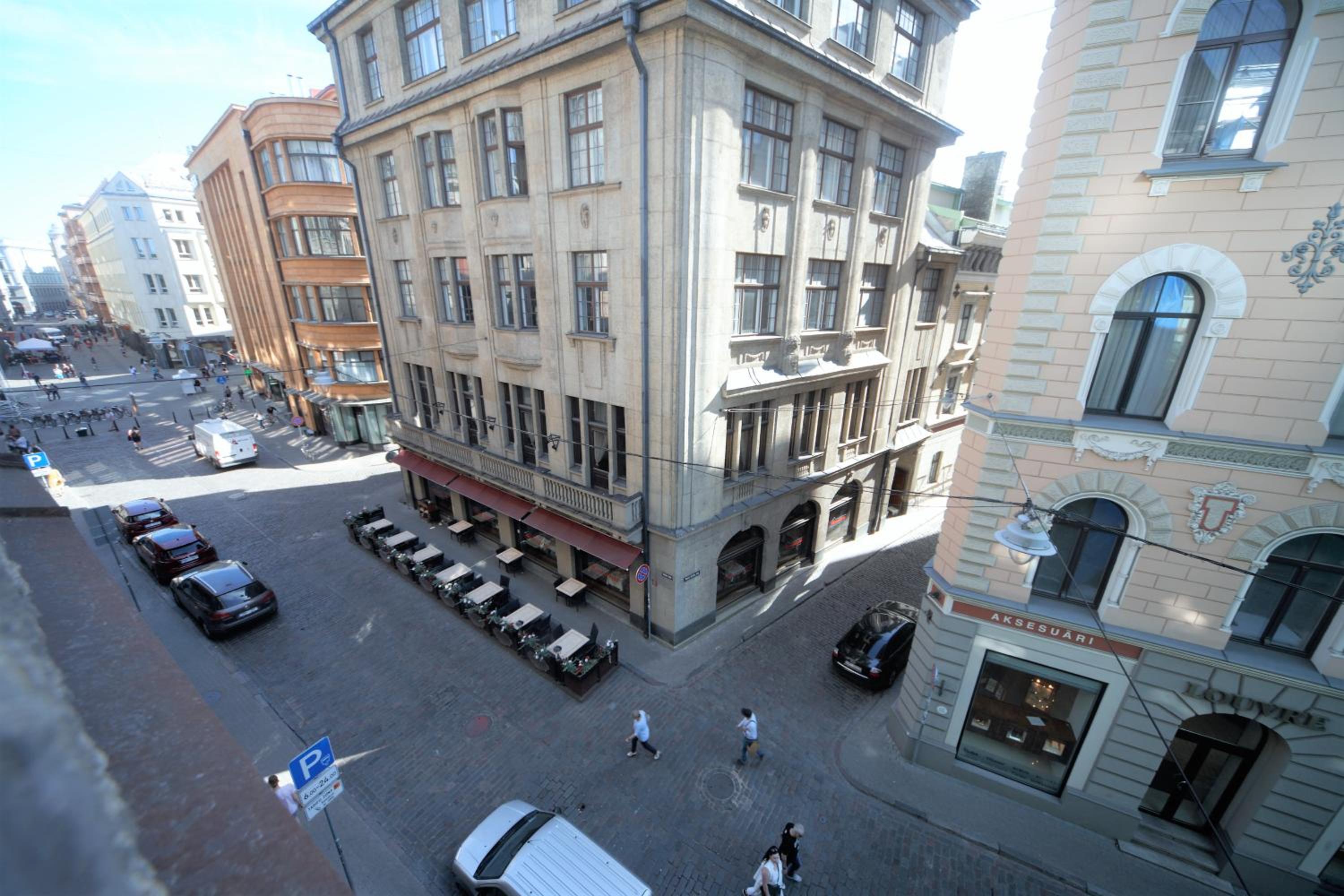 Valnu street Old Town - quiet area view 3