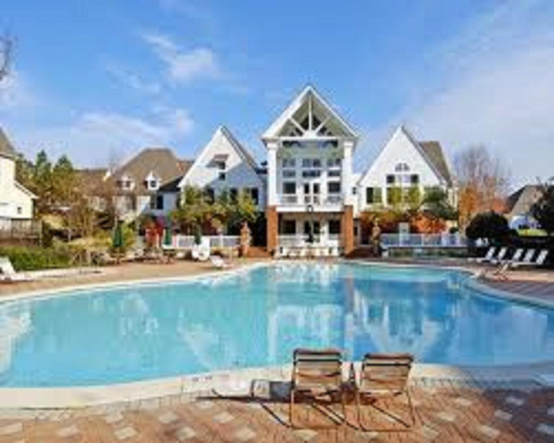 King's Creek Resort by Endless Resorts view 4