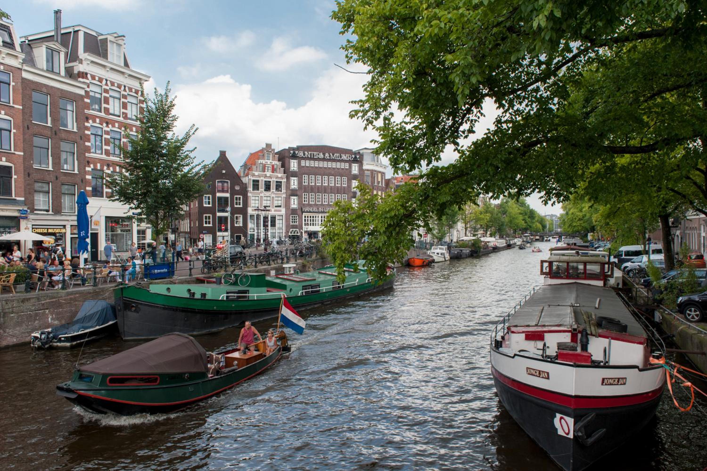 Nassau Canal Suites - in the heart of the city