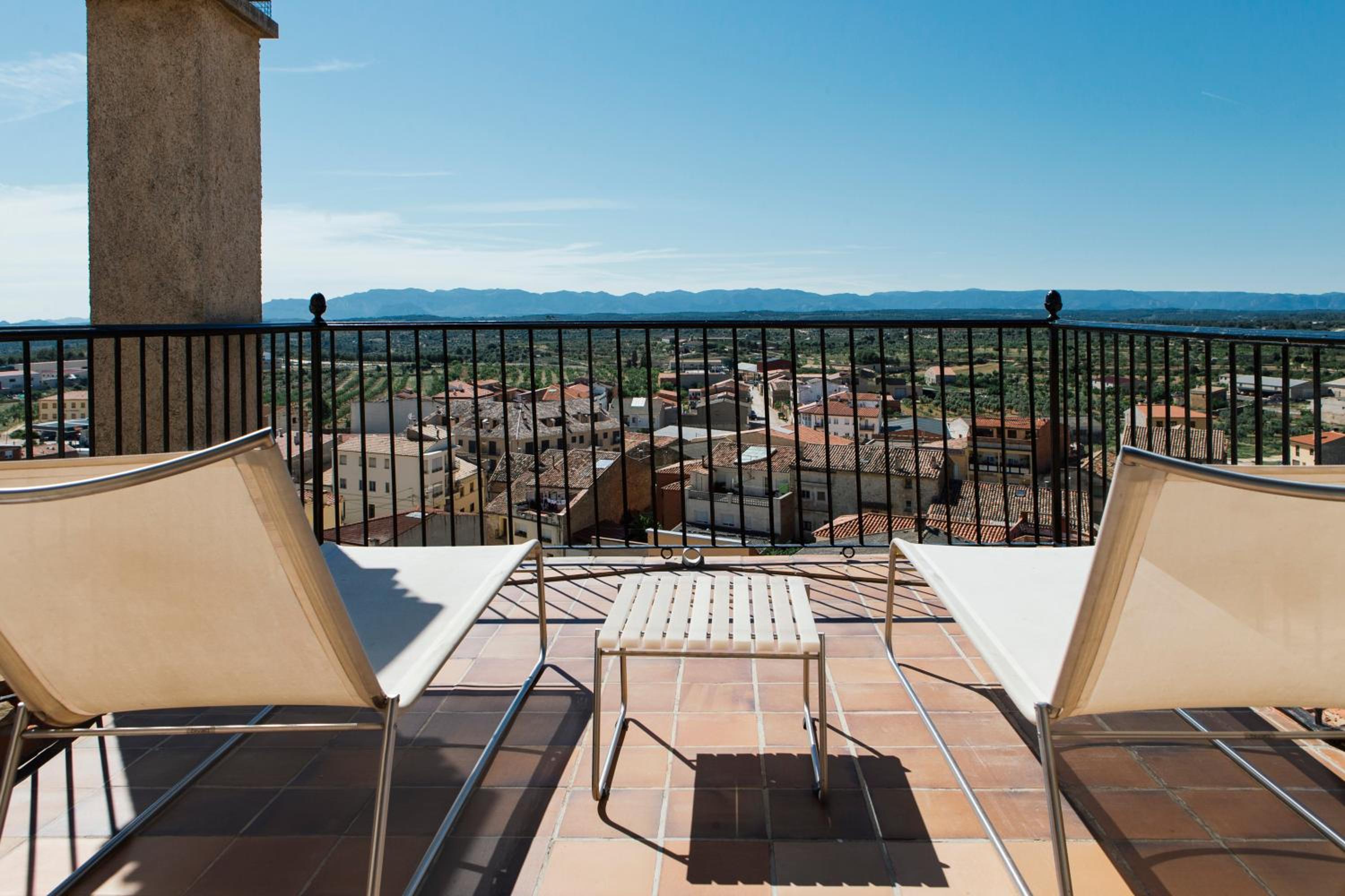 balcony