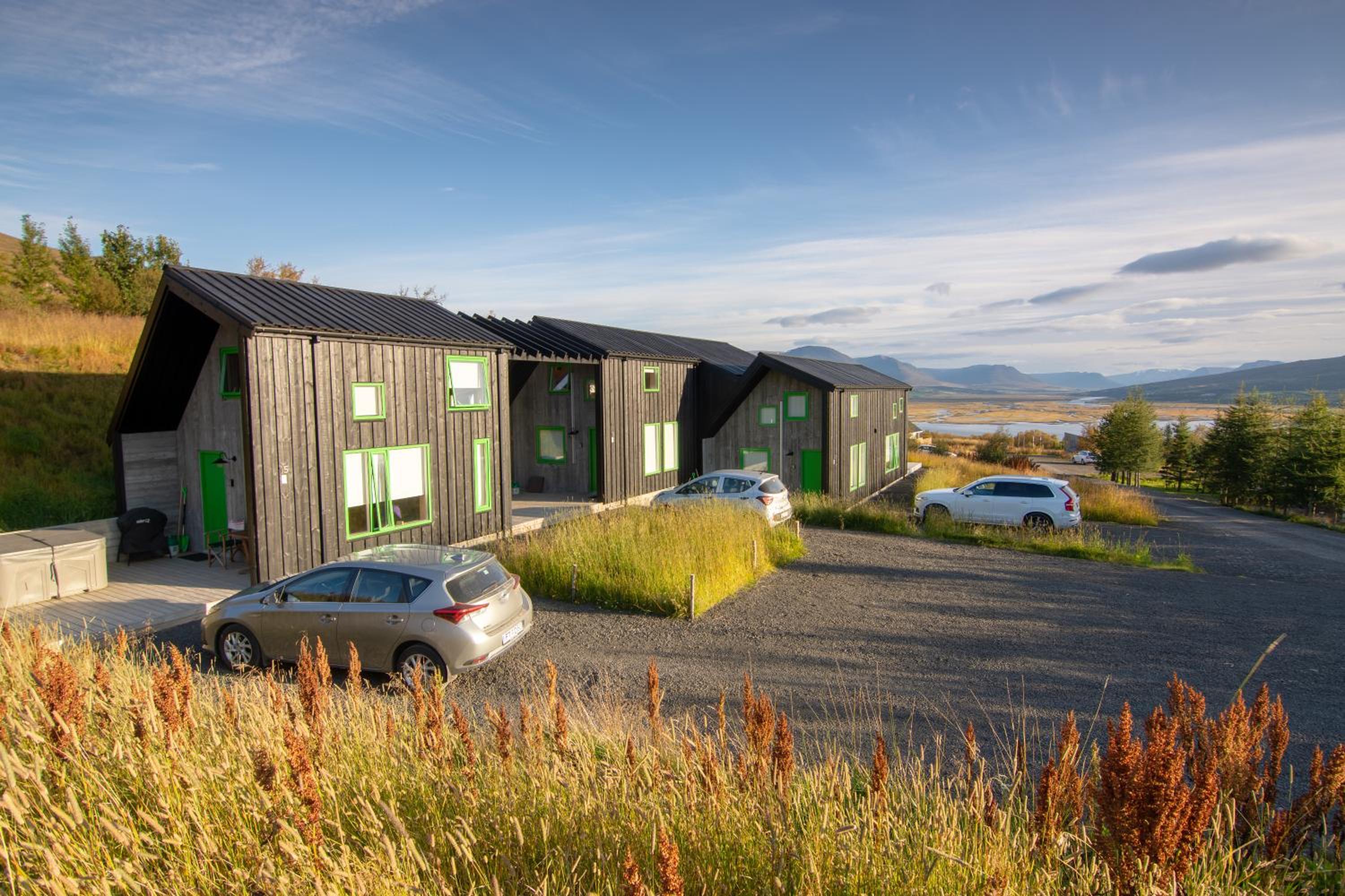 Viking Cottages & Apartments