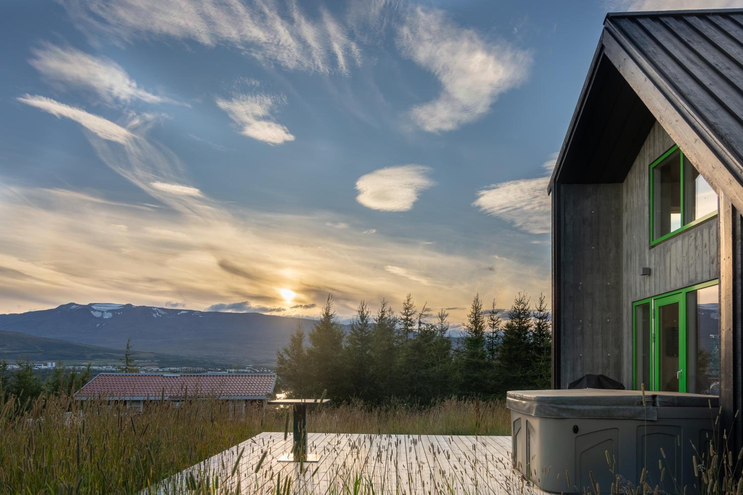 Viking Cottages & Apartments