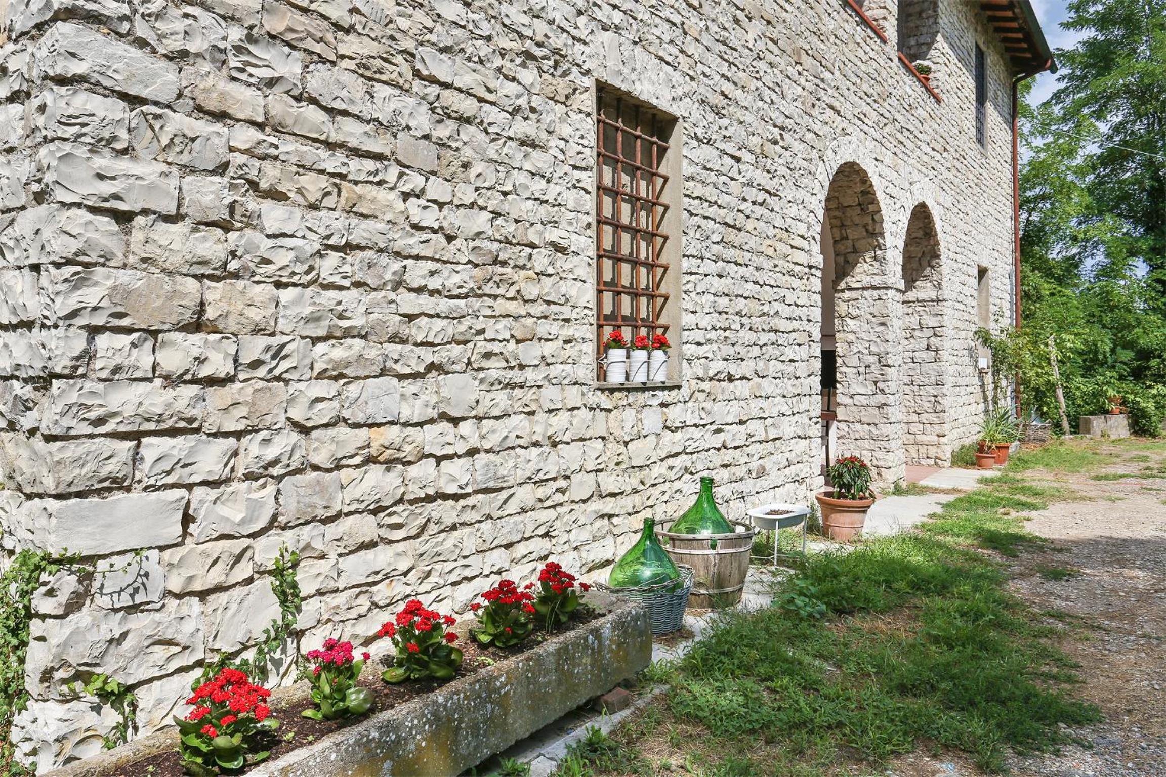 Photo 28