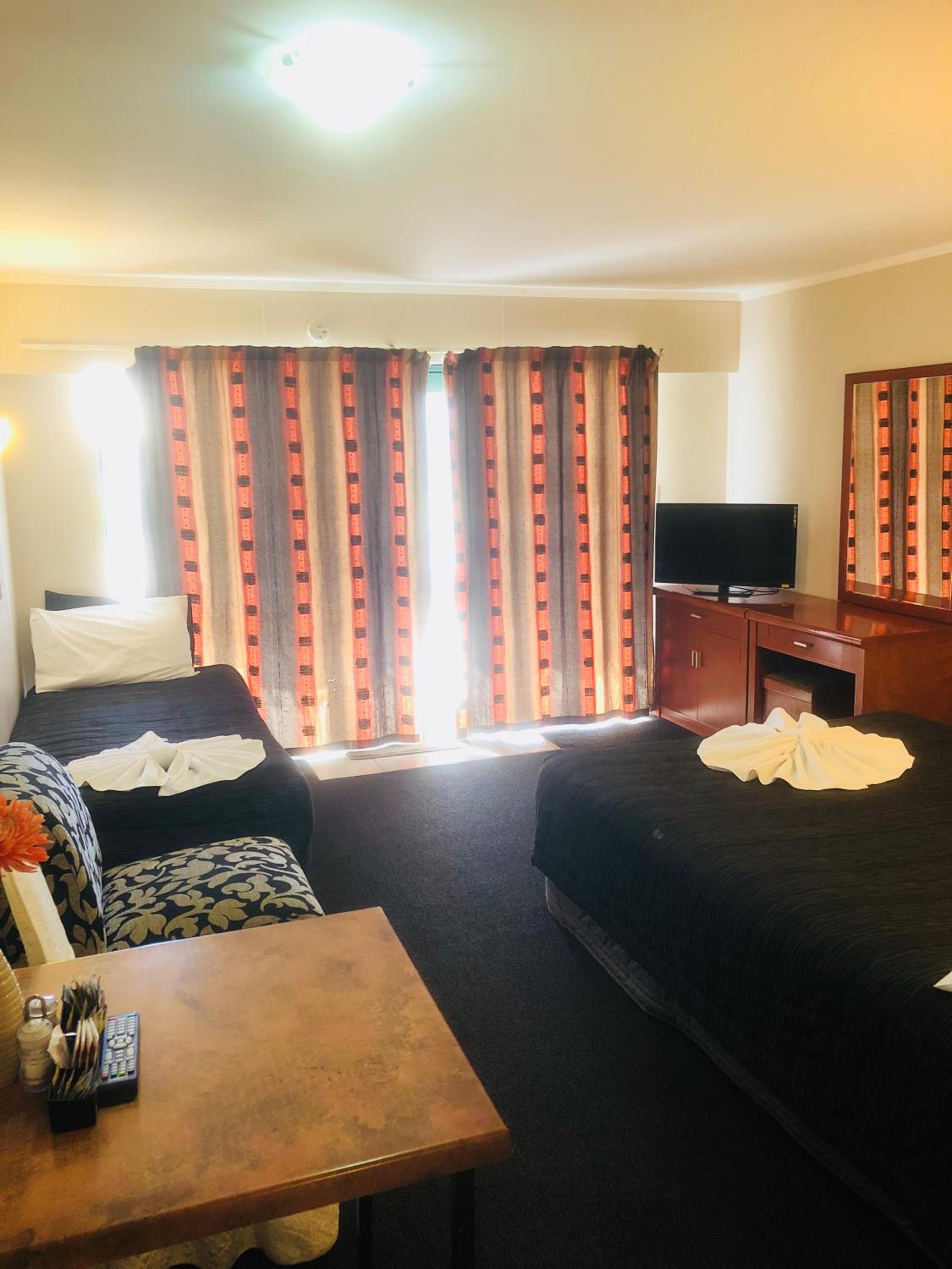 Gateway International Motel