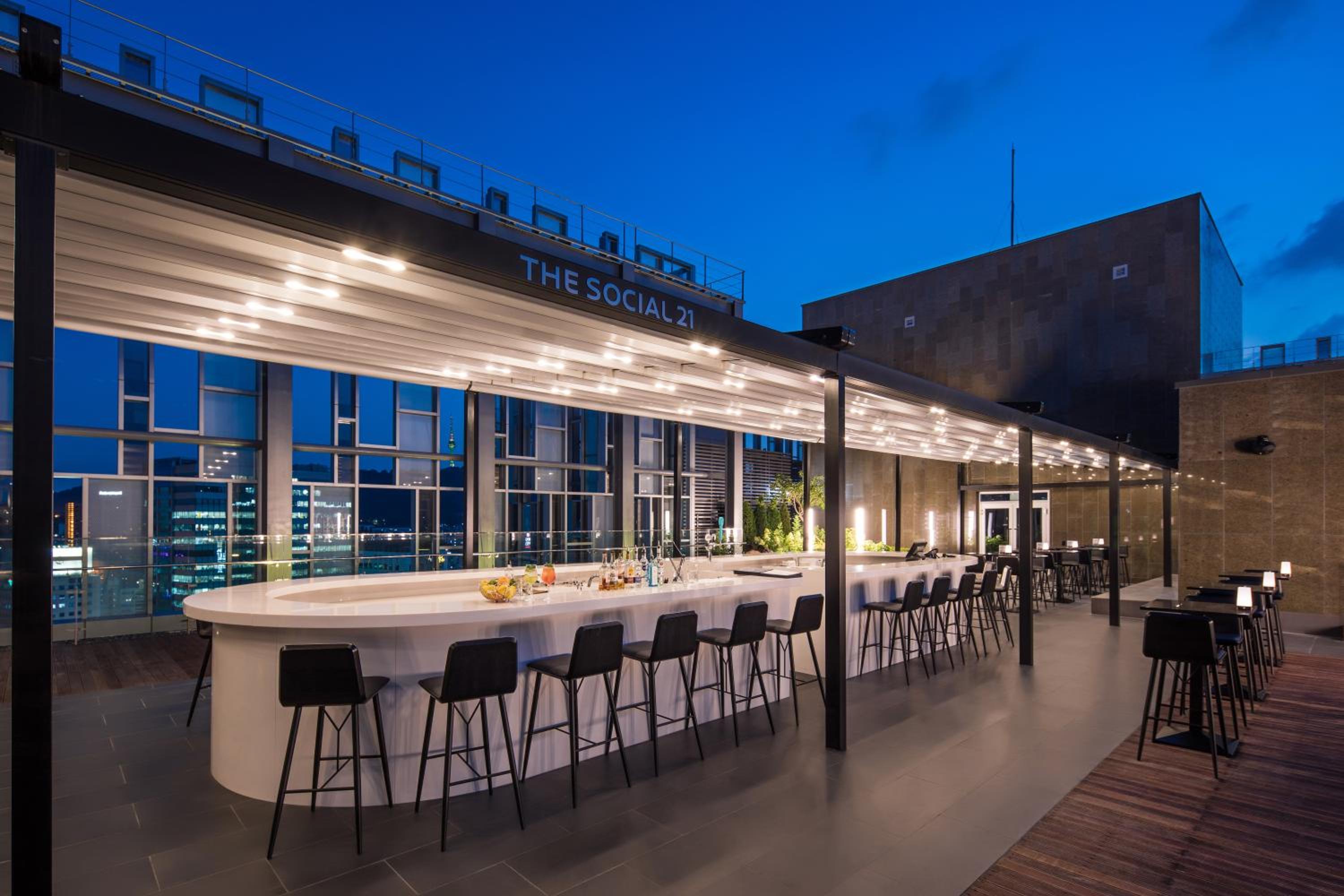 Novotel Ambassador Seoul Dongdaemun Hotels & Residences 16