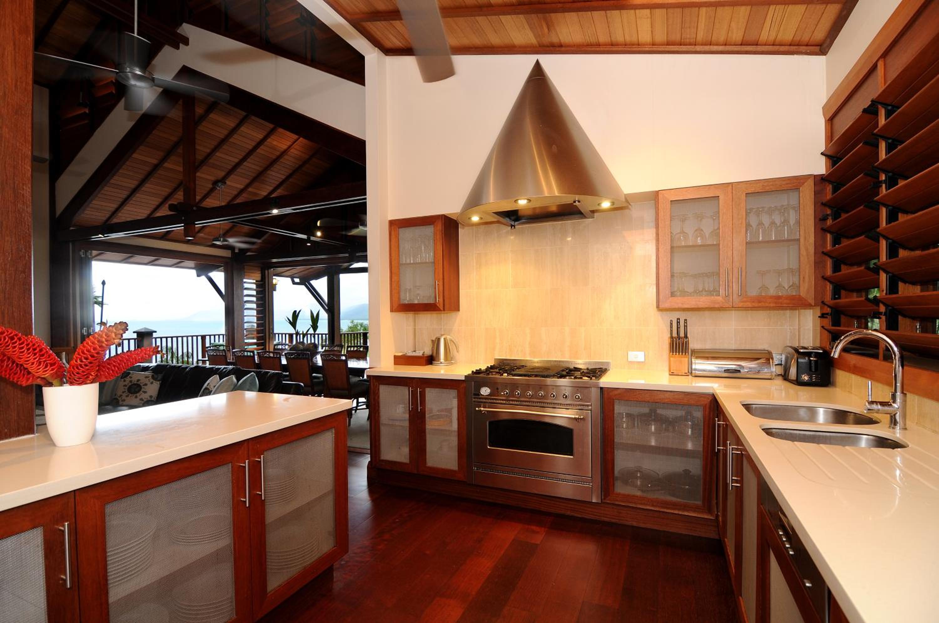 Villa Empat Puluh Dua