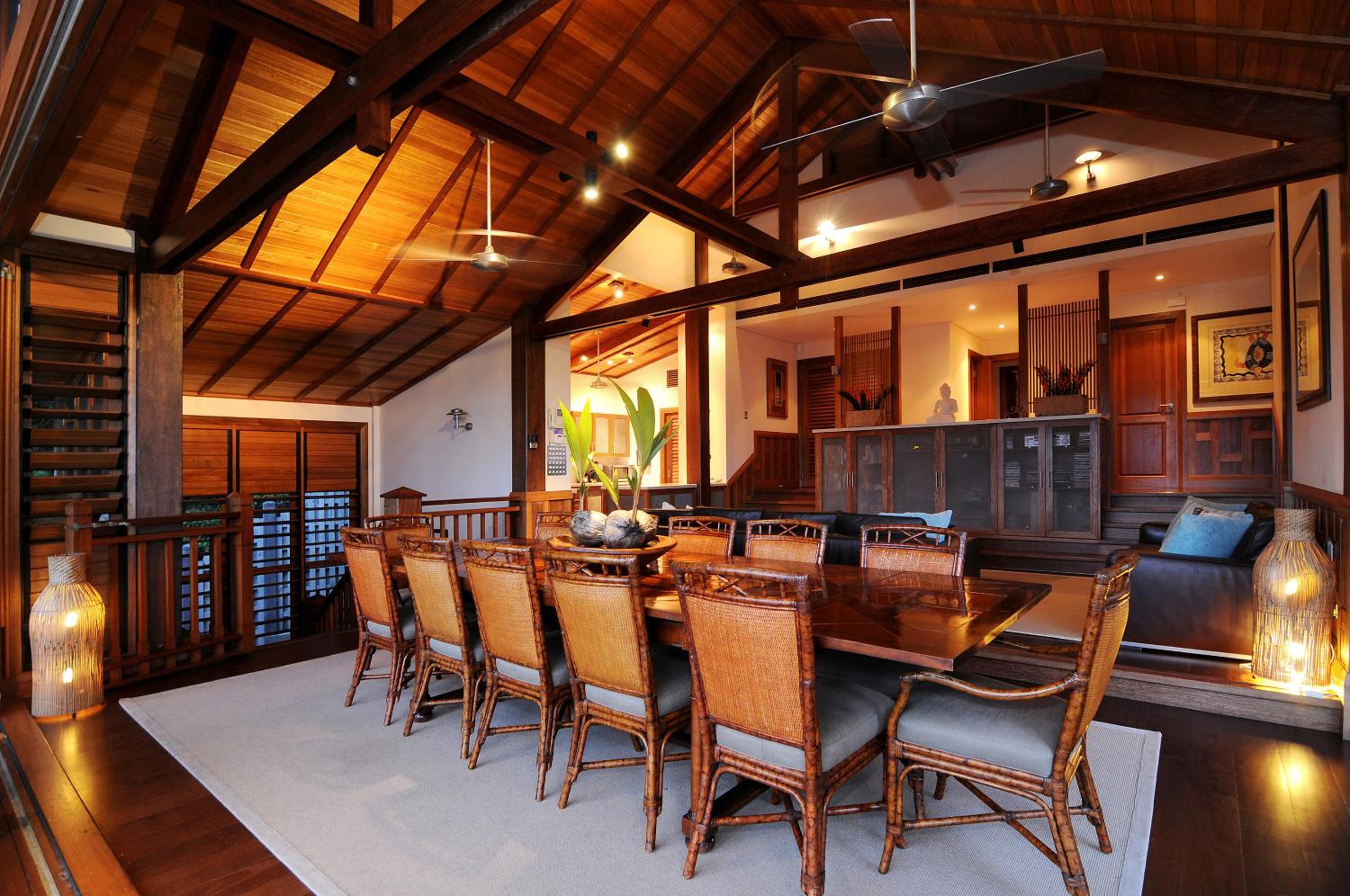 Villa Empat Puluh Dua