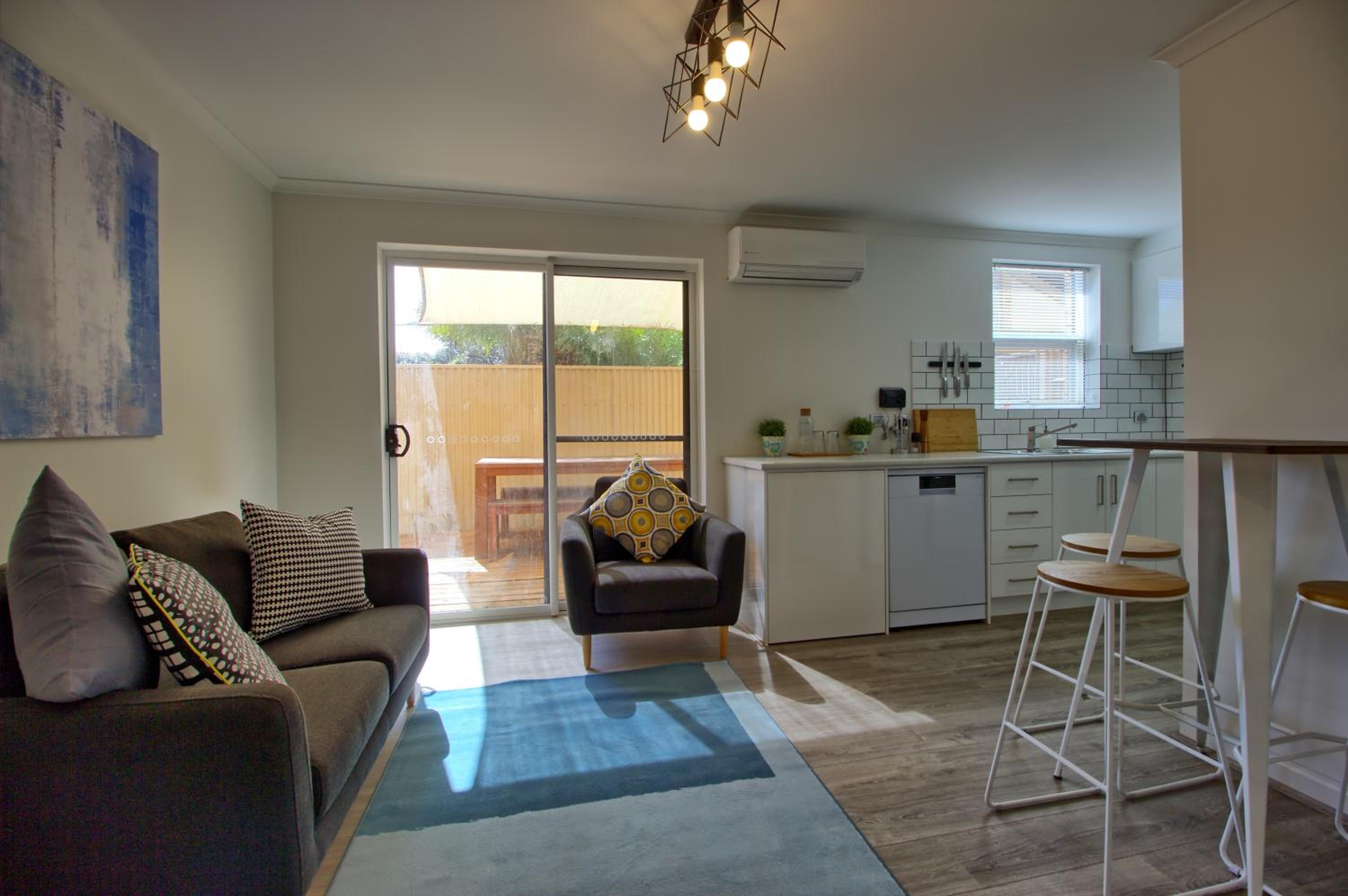 Bayswaterfront Apartments