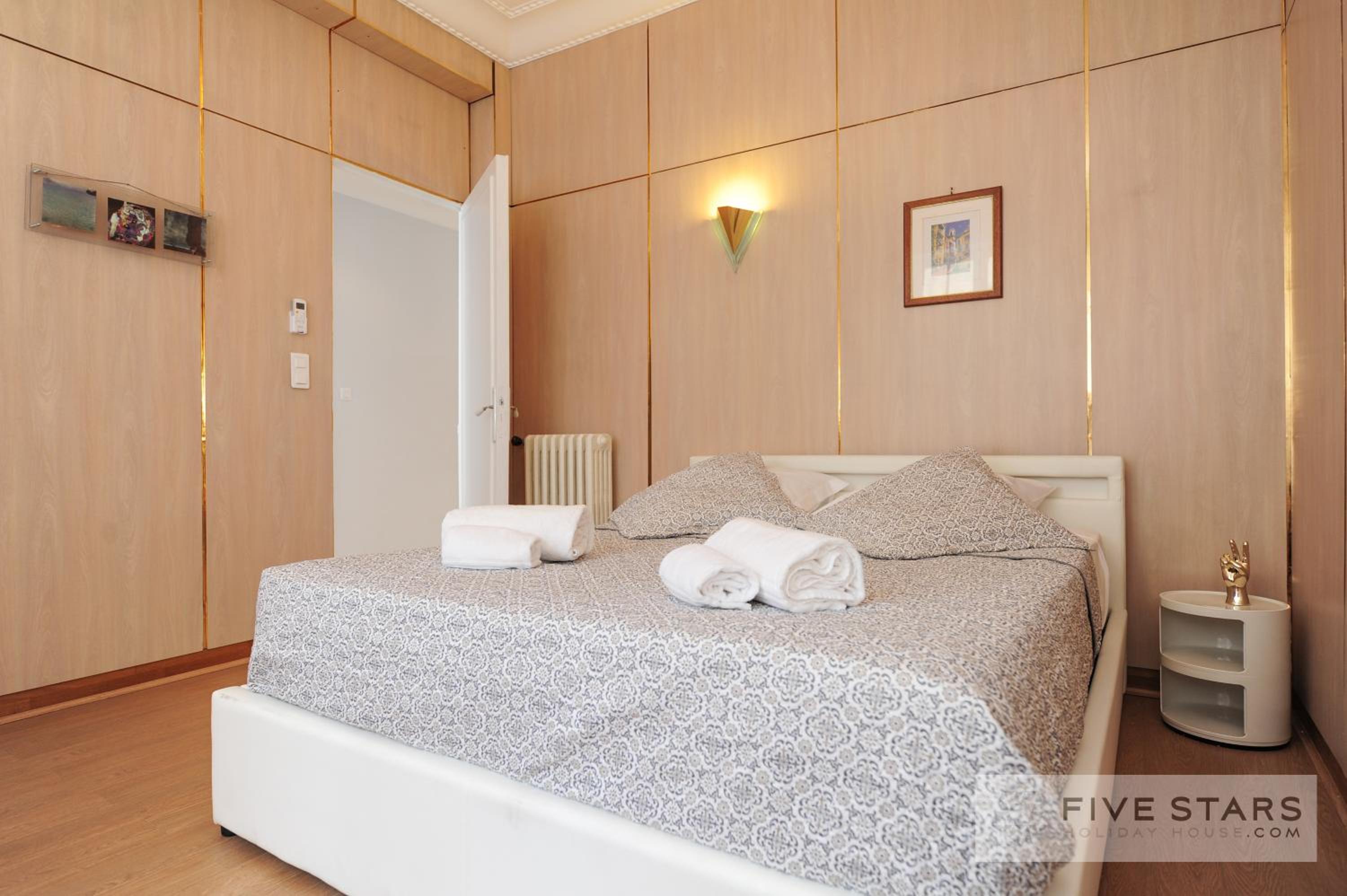 Suite Gioia five stars holiday house view 4