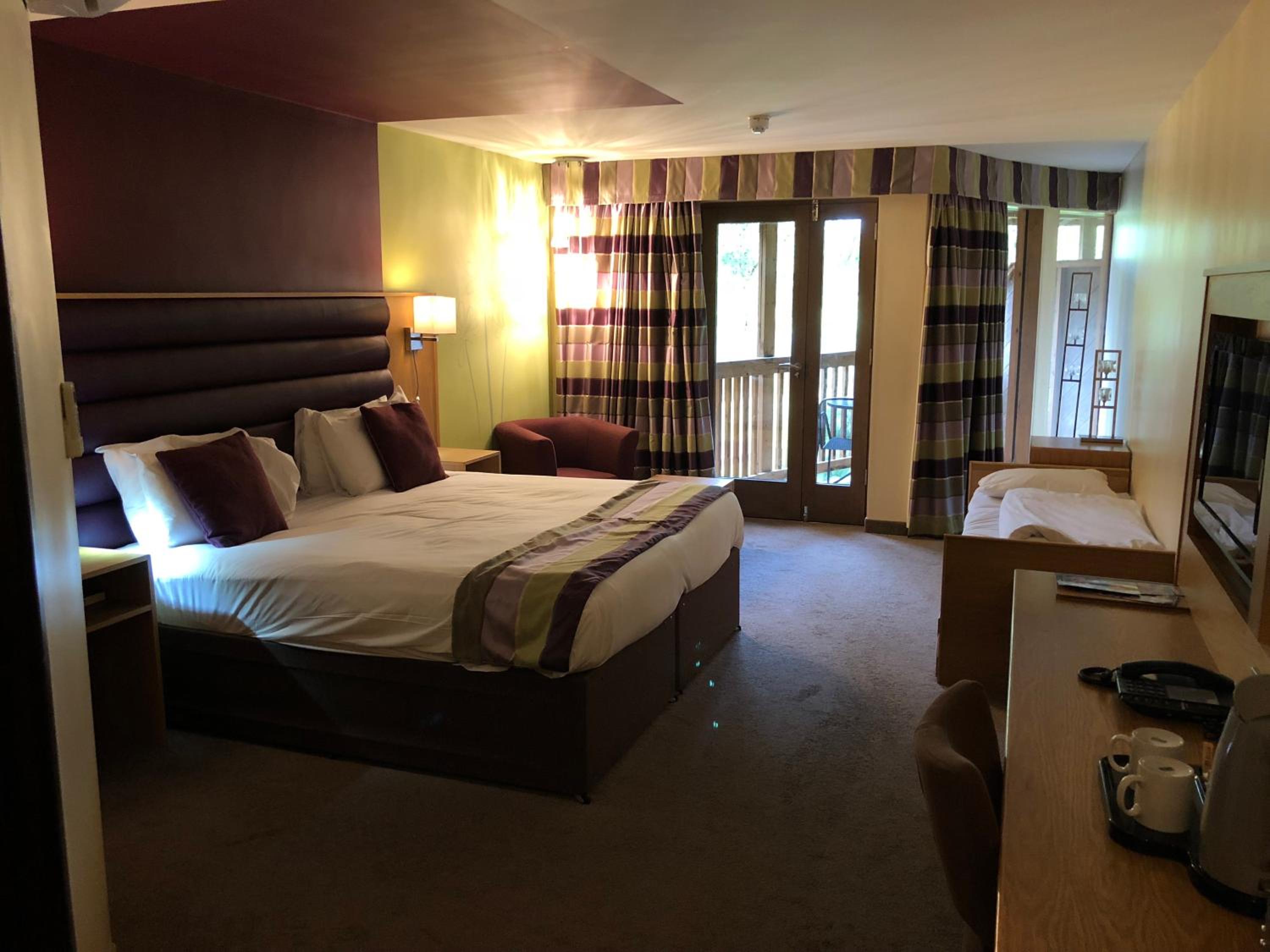 Warrington Vacations - The Gulliver's Hotel - Property Image 4