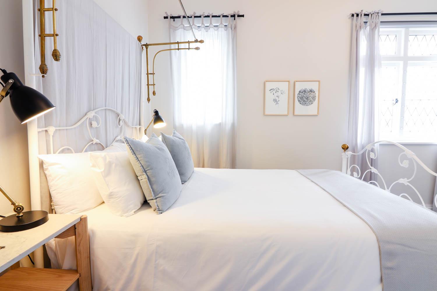 Whispering Oaks Guest House