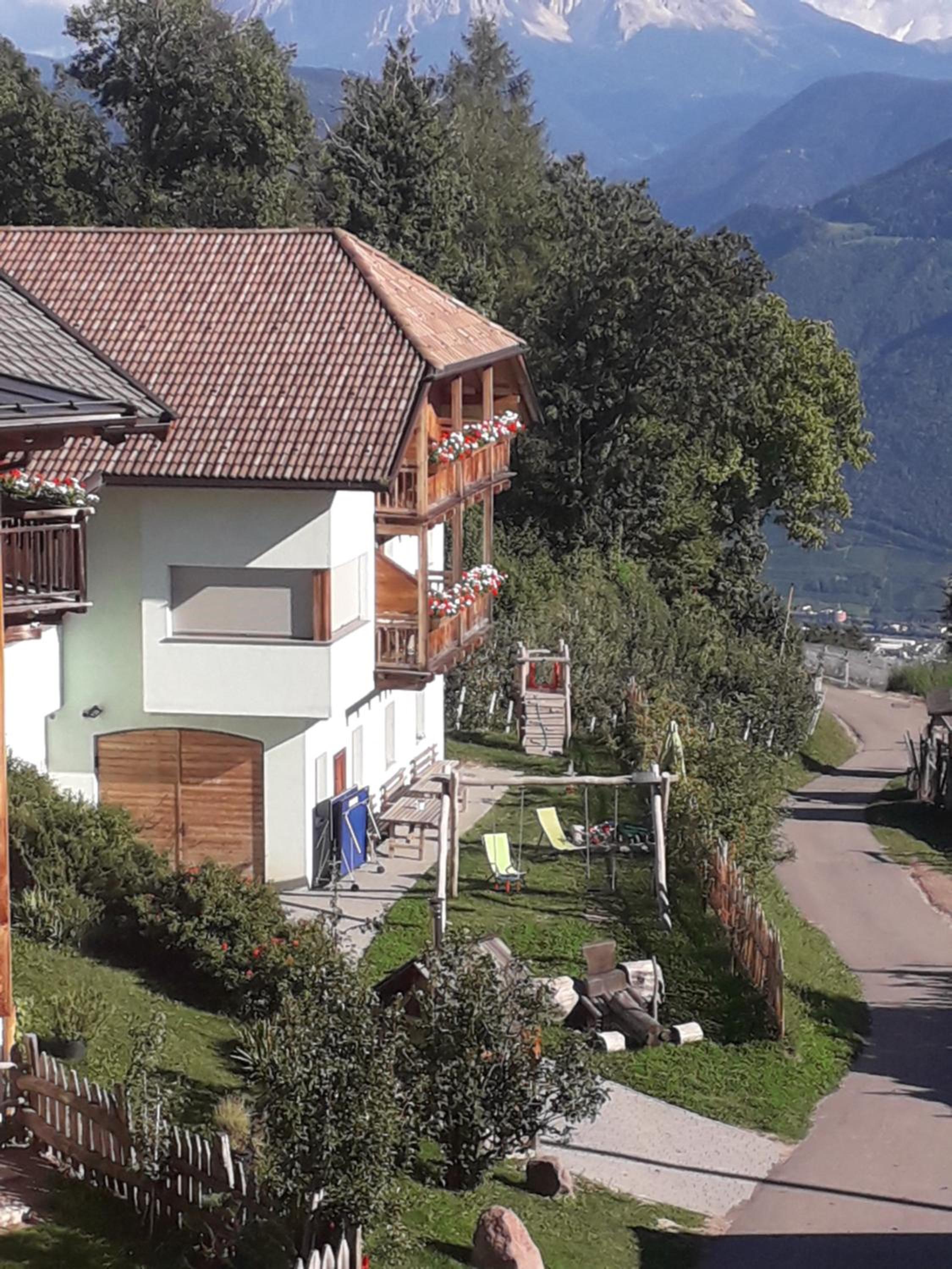 Roanerhof view 3