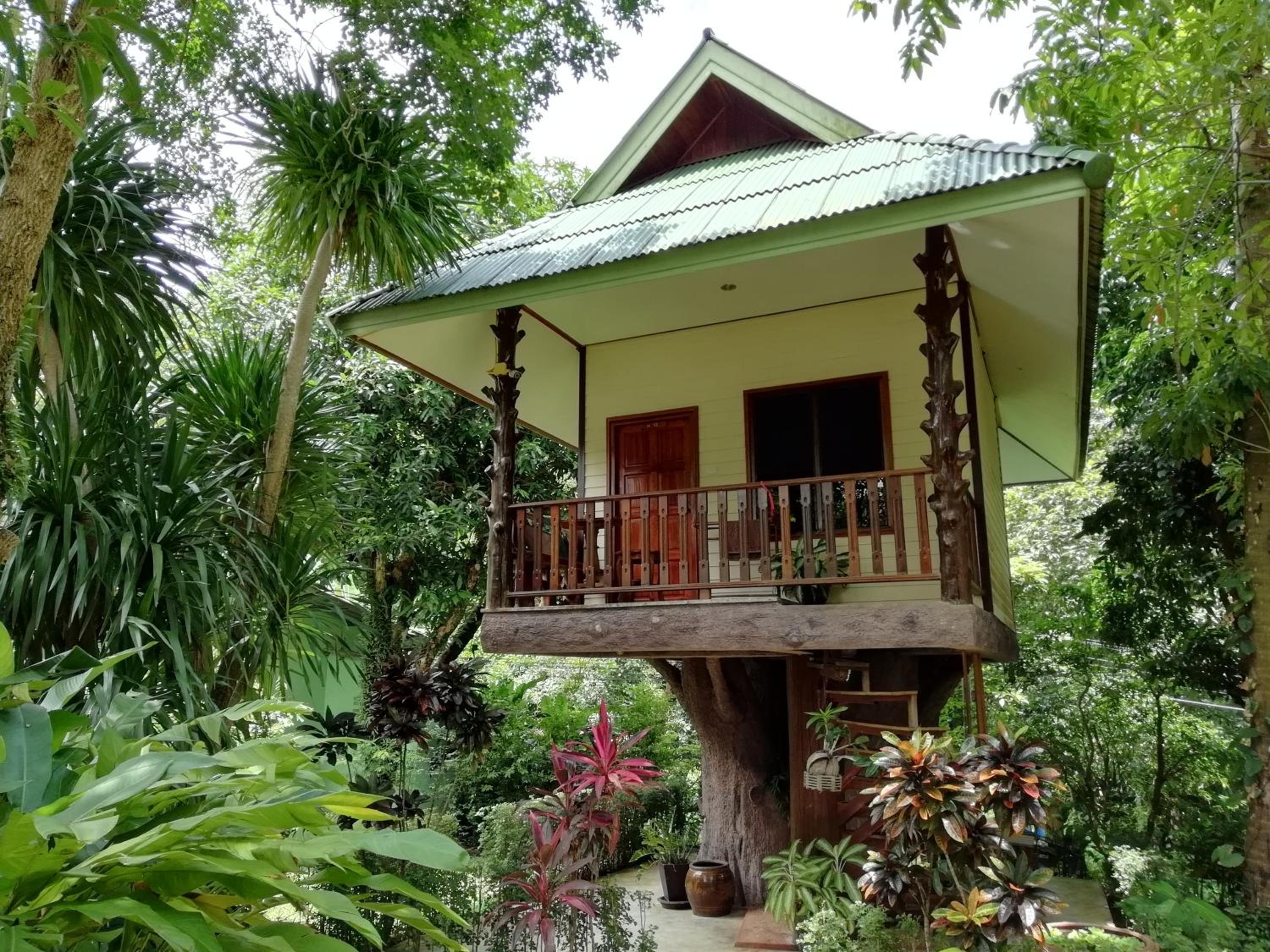 Macura Resort