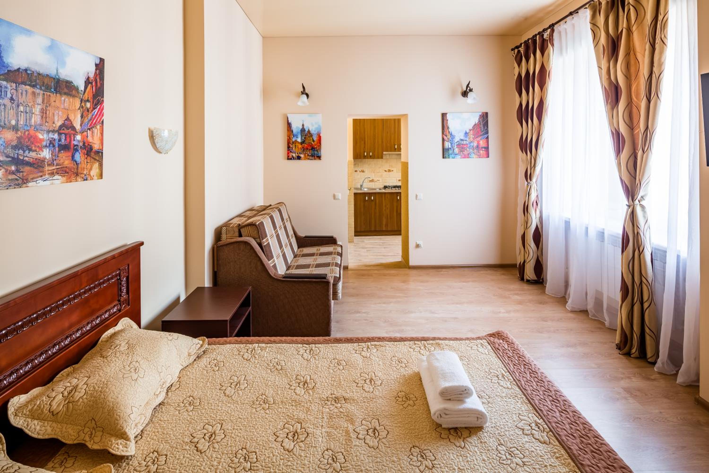 Apartment on Lesya Kurbasa 7 view 3