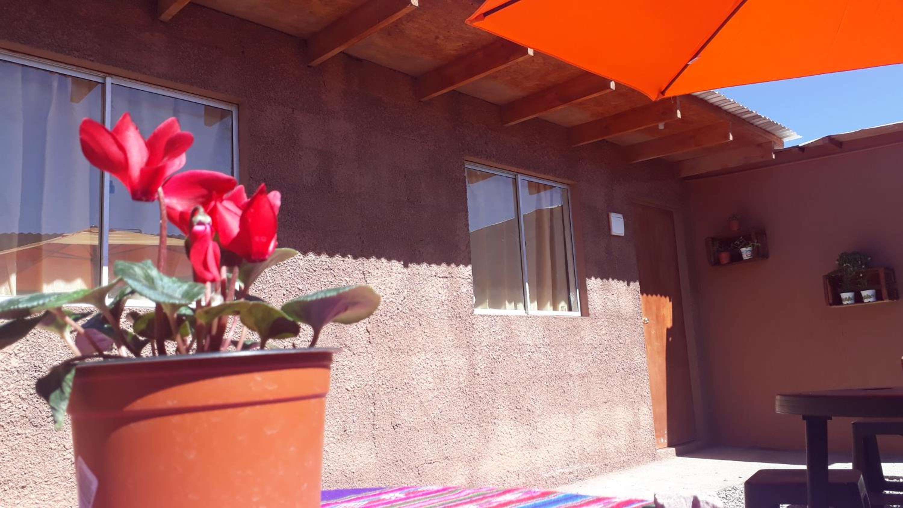 Hostal Open House